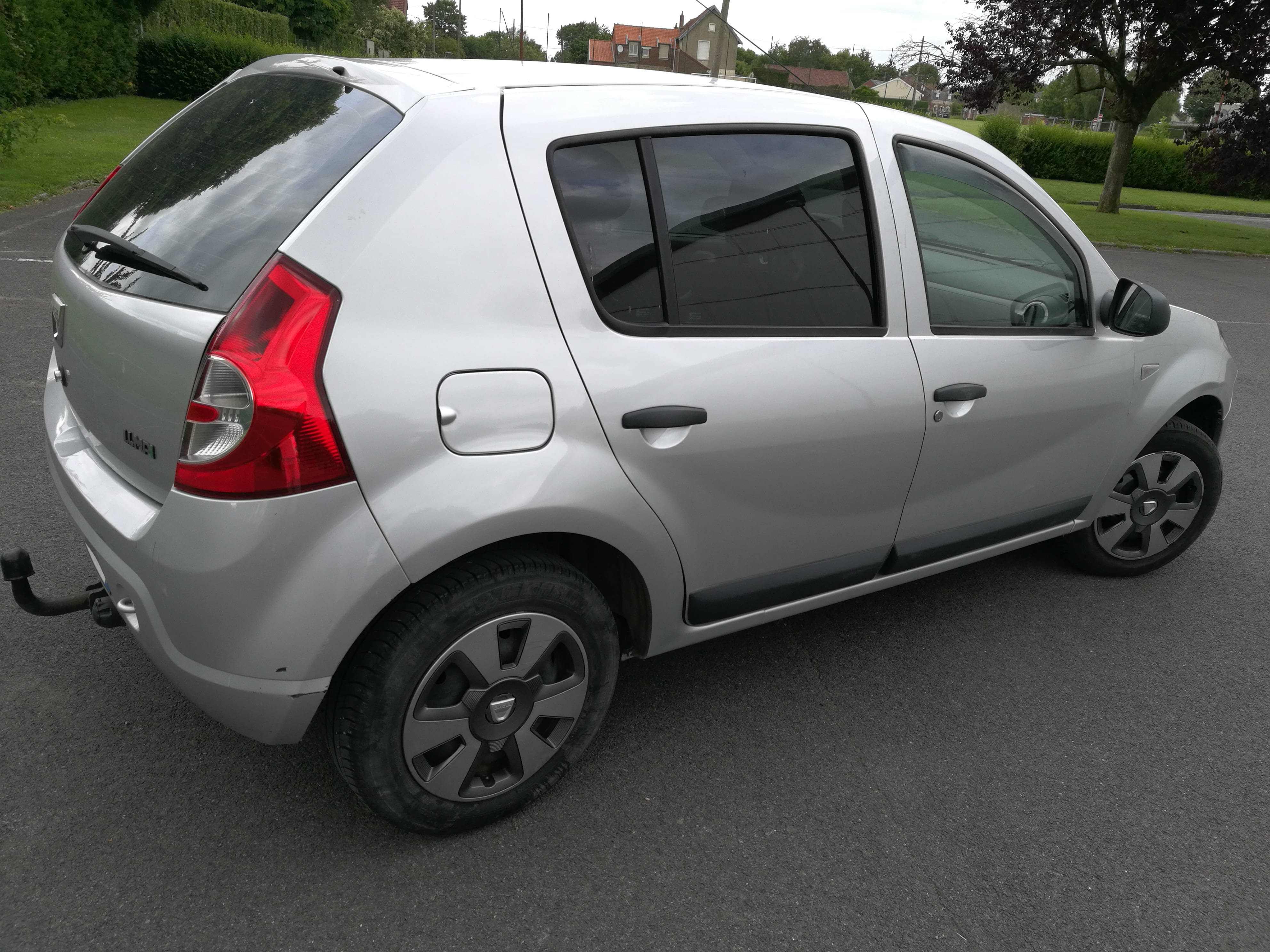 Dacia Sandero ECO-POLYVALENTE #2 avec Pneus neige