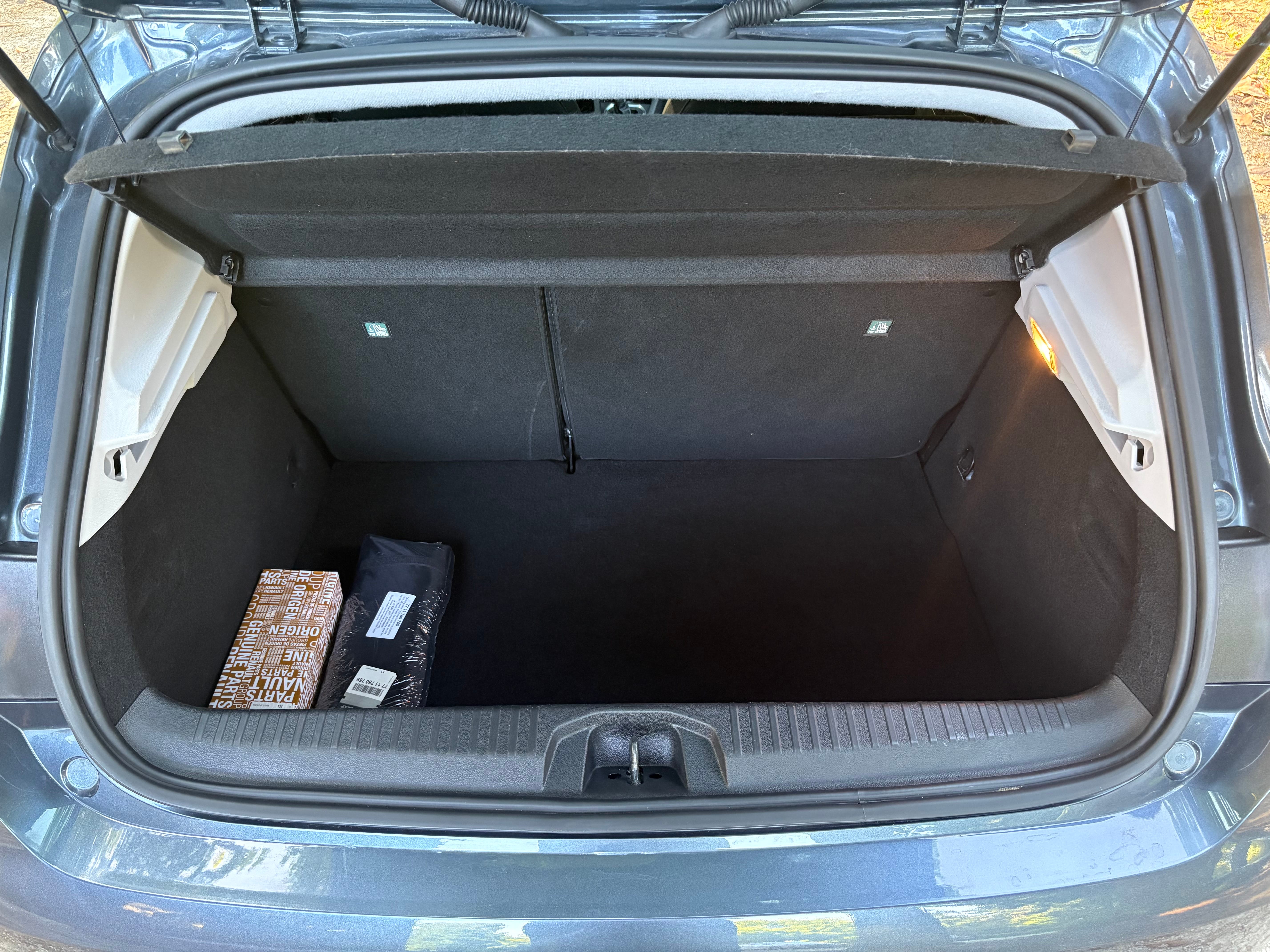 Renault Clio E-tech avec Audio Bluetooth