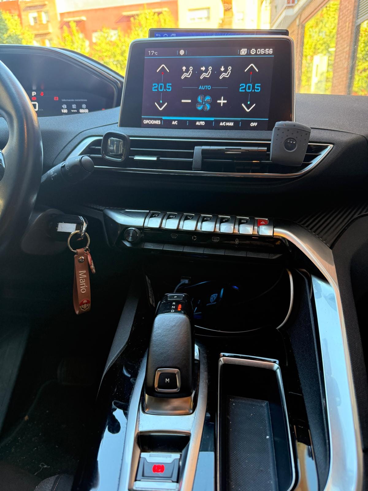 Peugeot 5008 met GPS