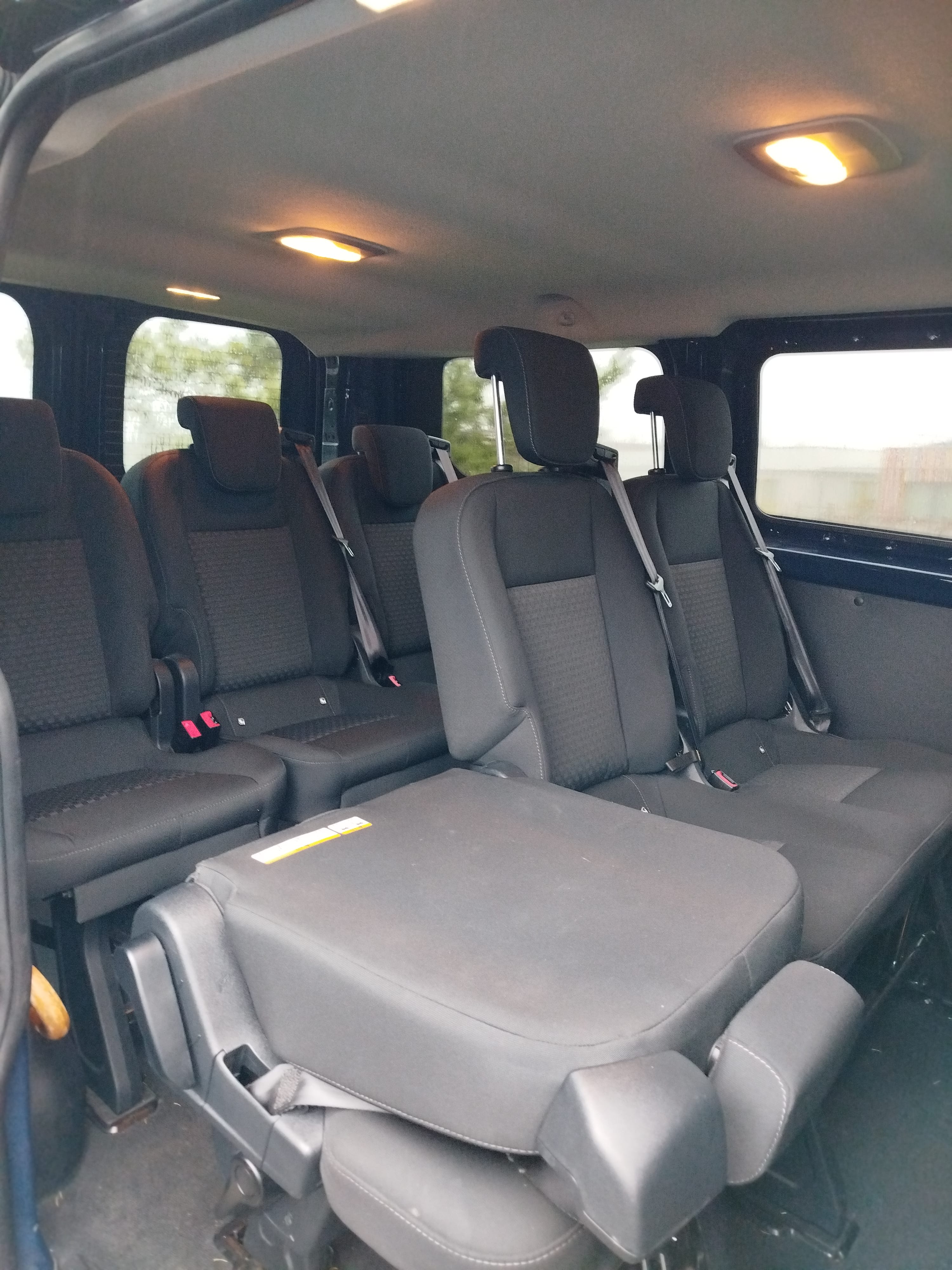 Ford Transit Custom Kombi avec Attelage