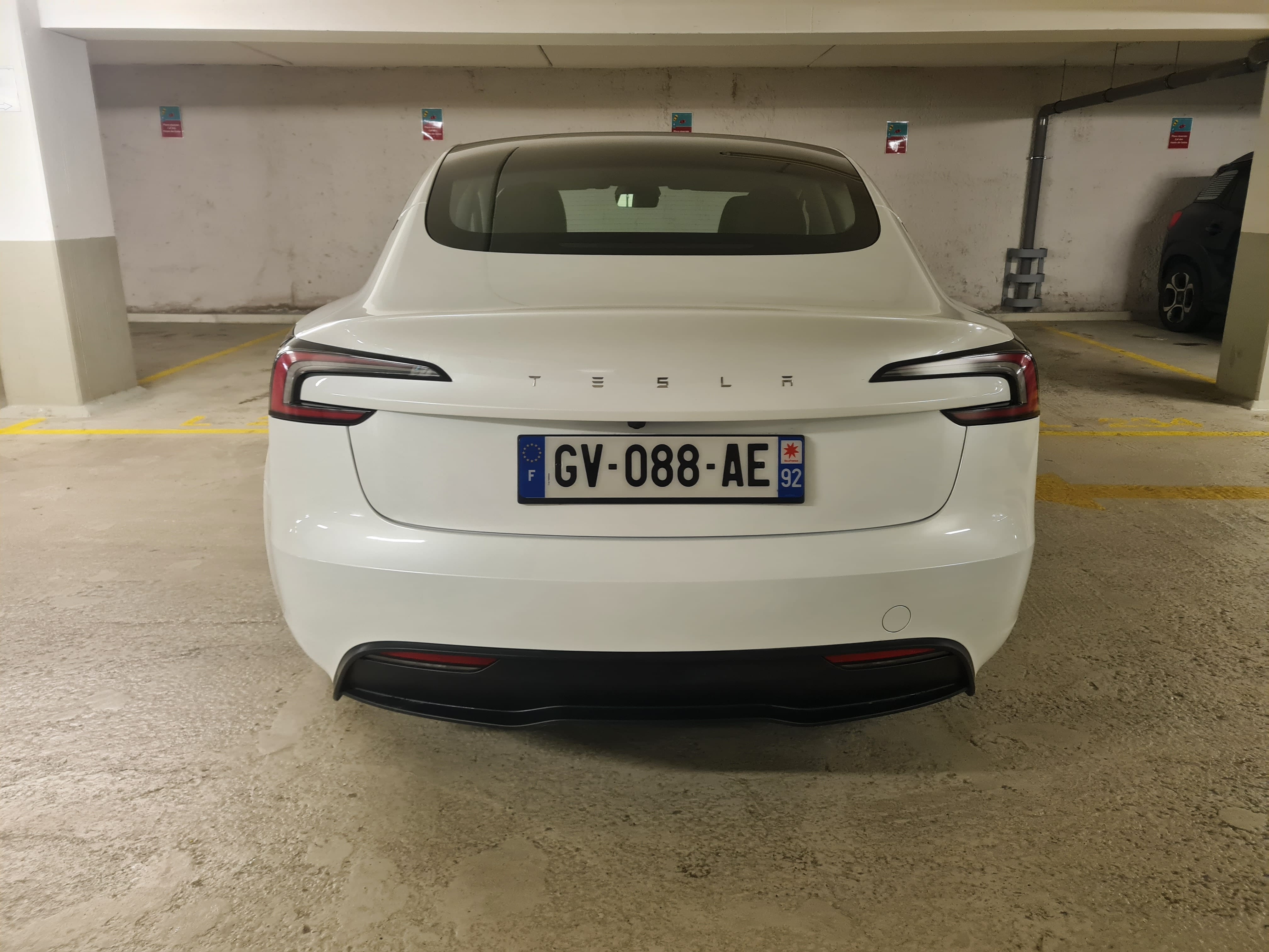 Tesla Model 3 avec Audio Bluetooth
