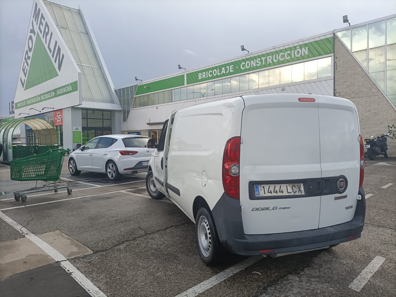 Fiat Doblo Cargo con Aire acondicionado