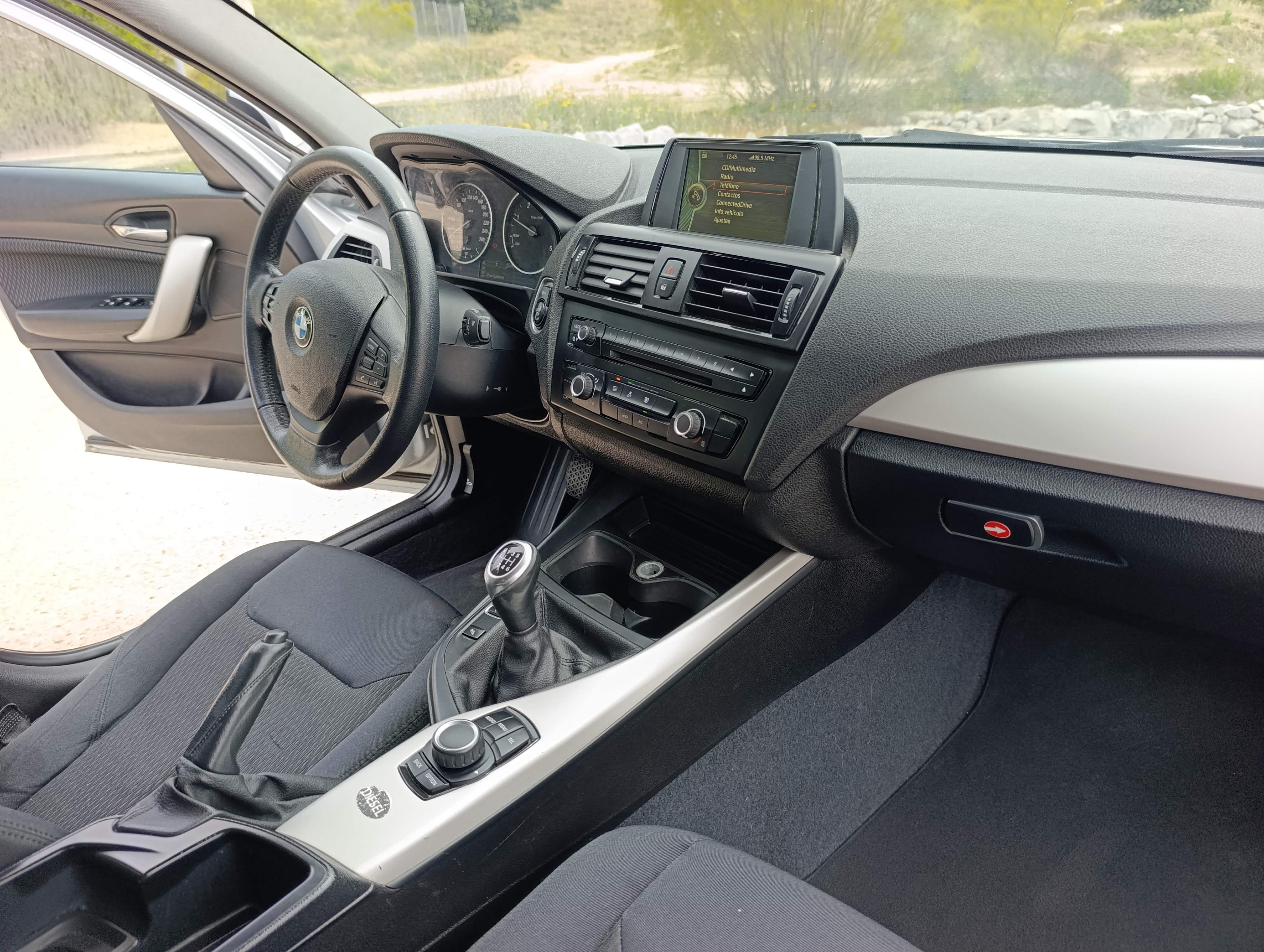 BMW Serie 1 con Radio 
