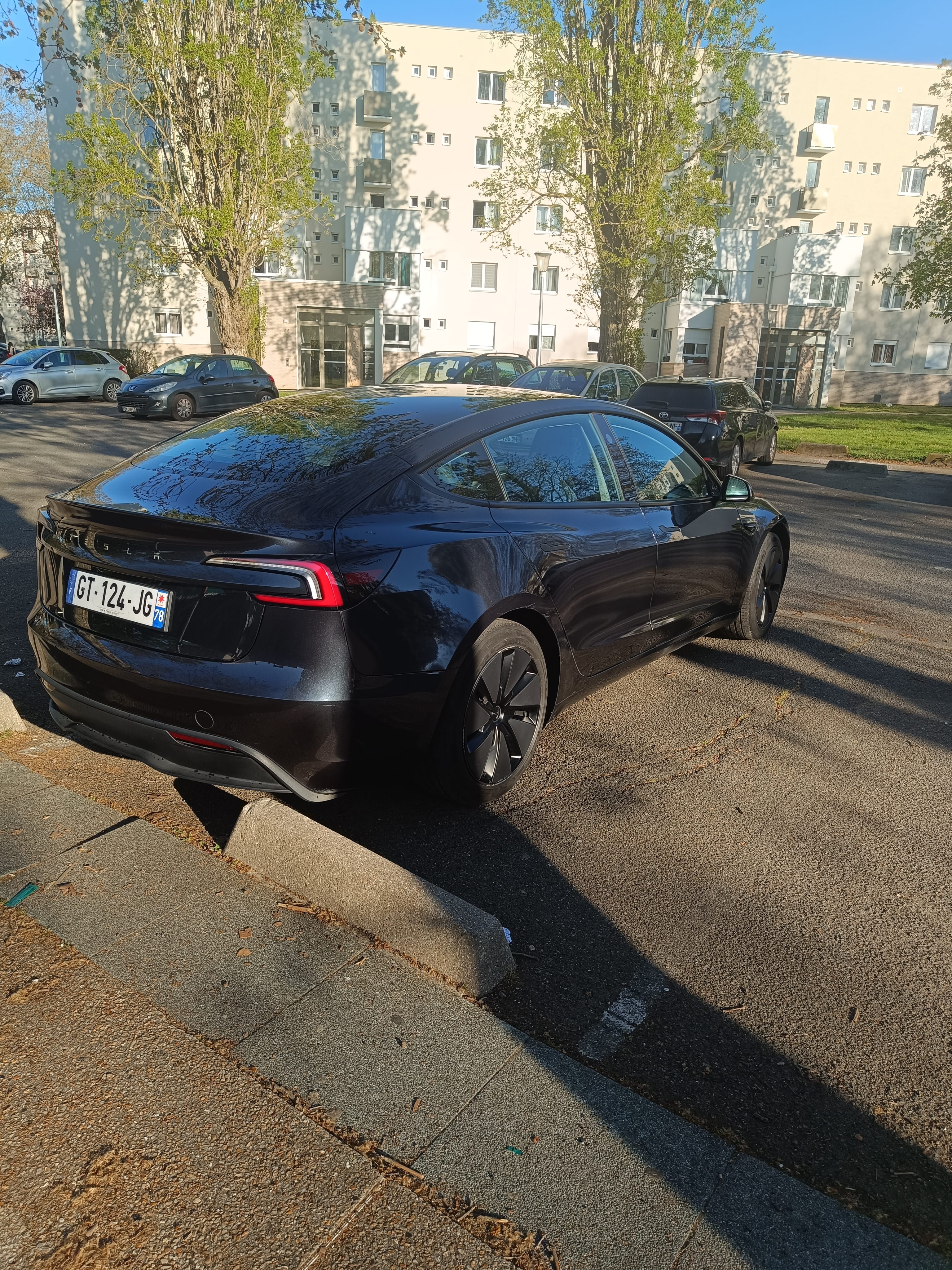 Tesla Model 3 avec Caméra de recul
