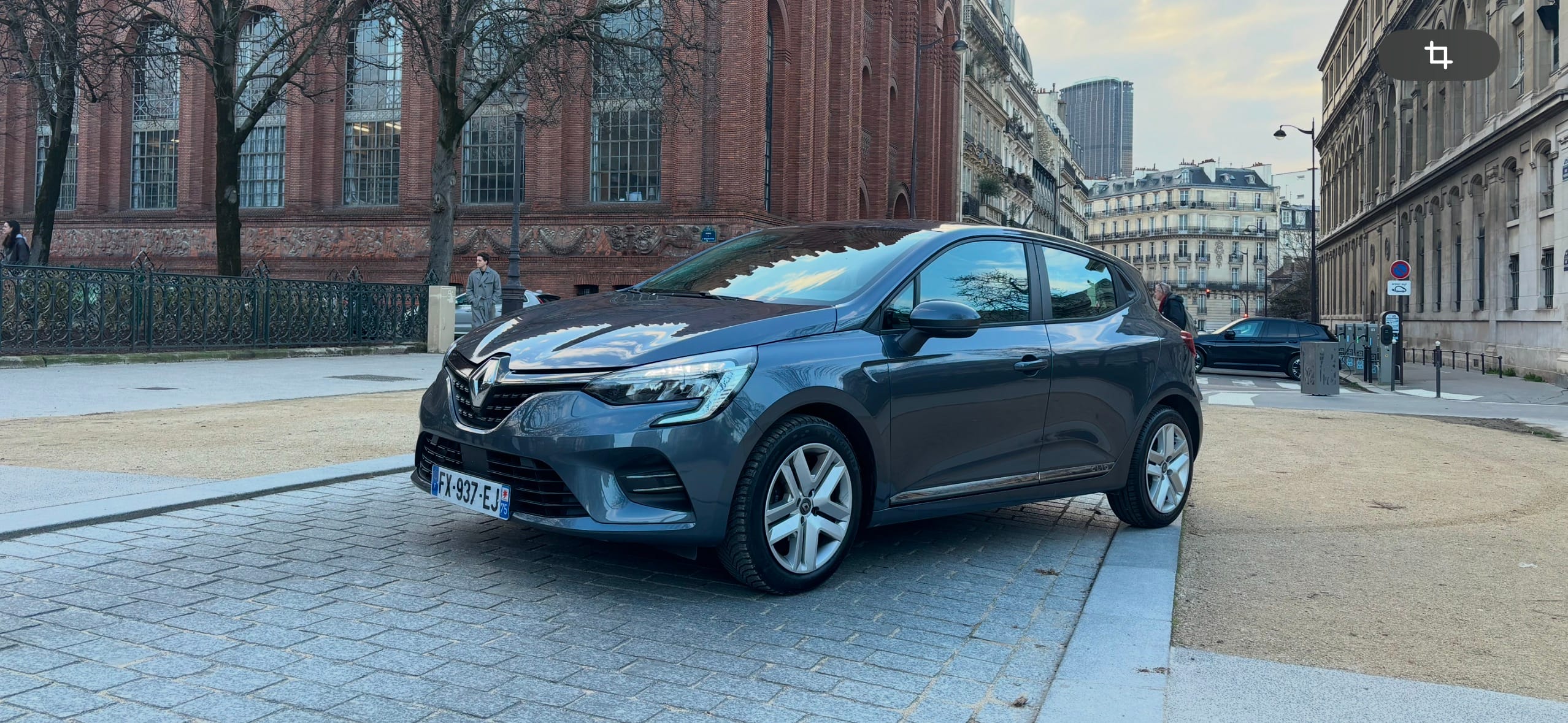 Renault Clio Porte Châtillon / périphérique, 2021, Essence 98