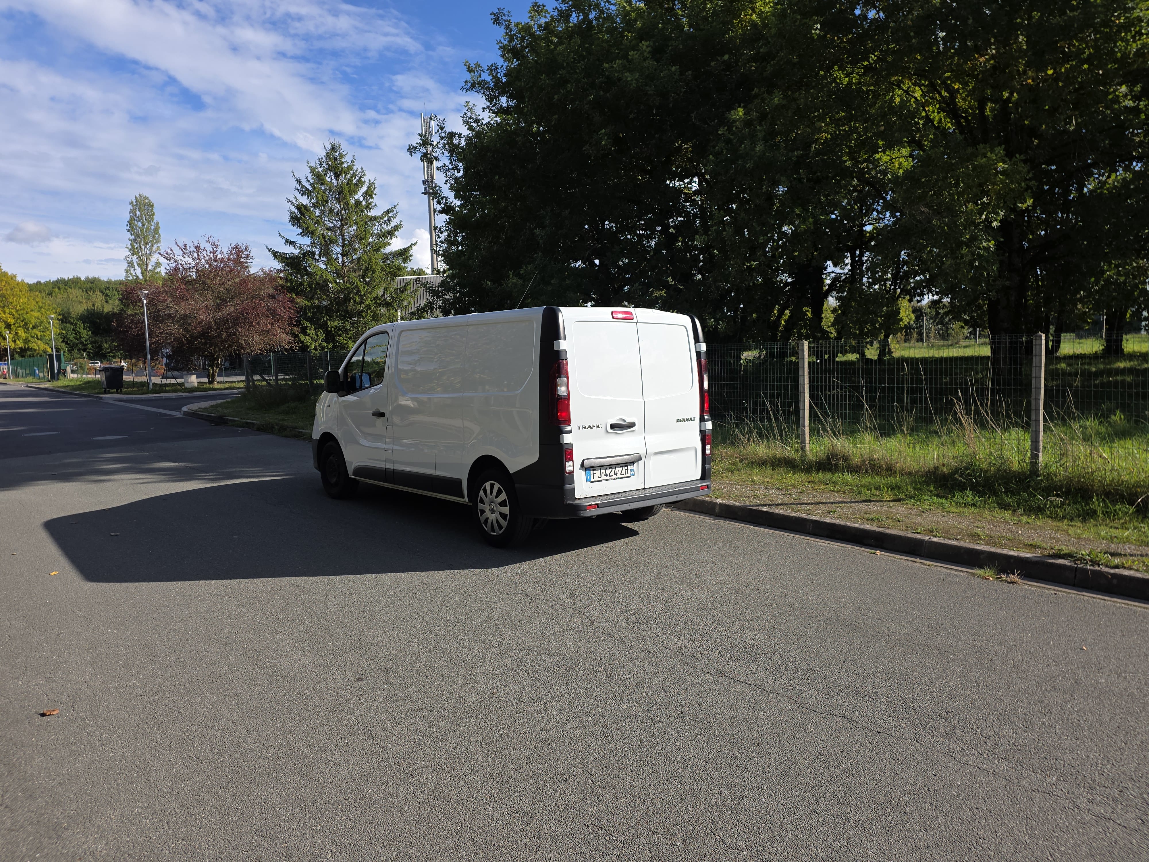 Renault Trafic Fourgon FJ424 avec Régulateur de vitesse