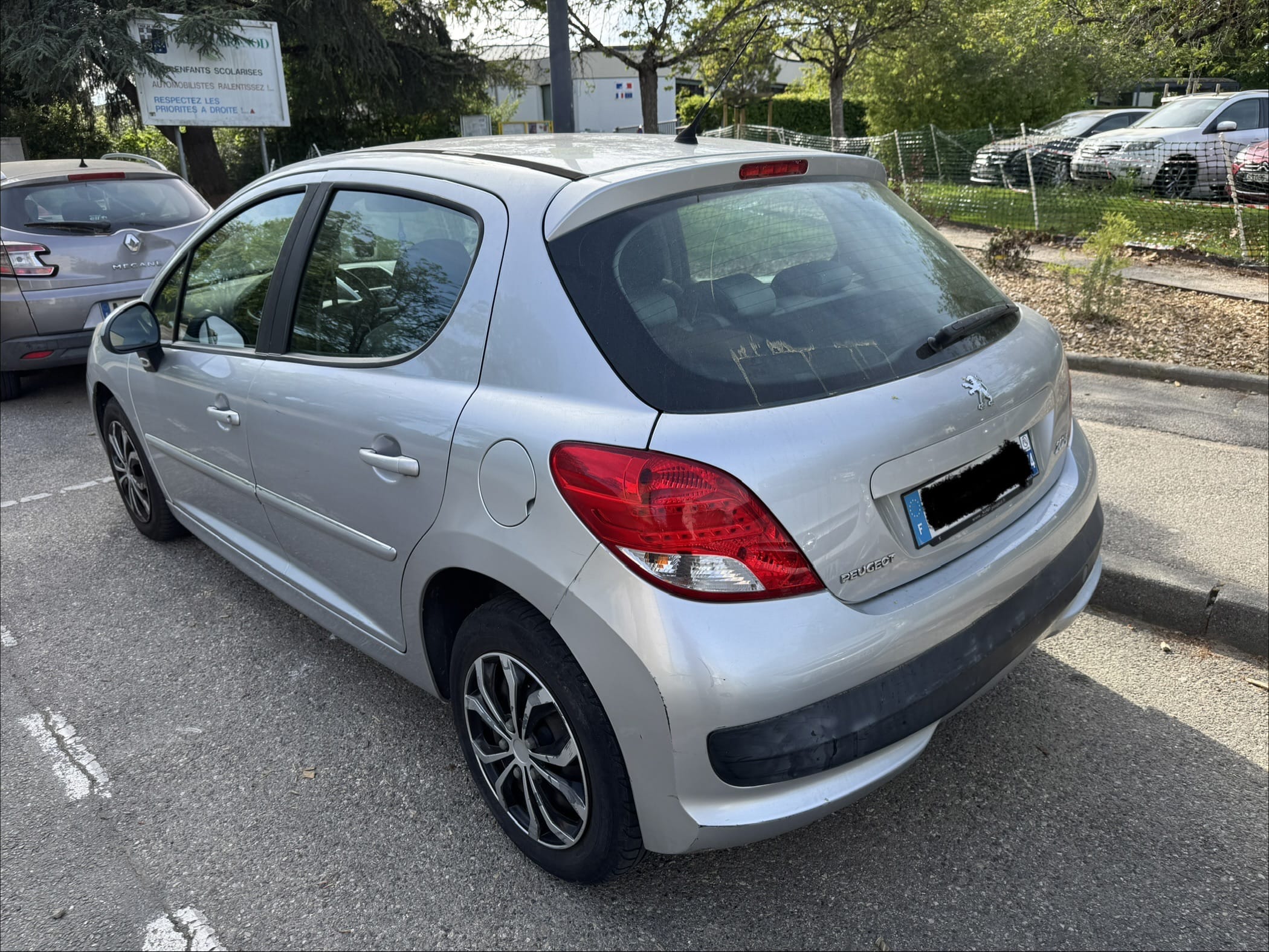 Peugeot 207 avec Régulateur de vitesse