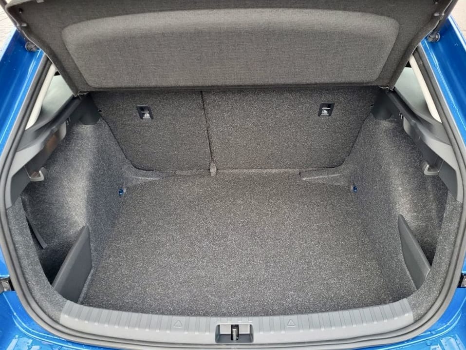 Skoda Scala Cool Plus - nagelneuer Kombi (Bornholmerstr) mit Audio-/iPod-Zugang