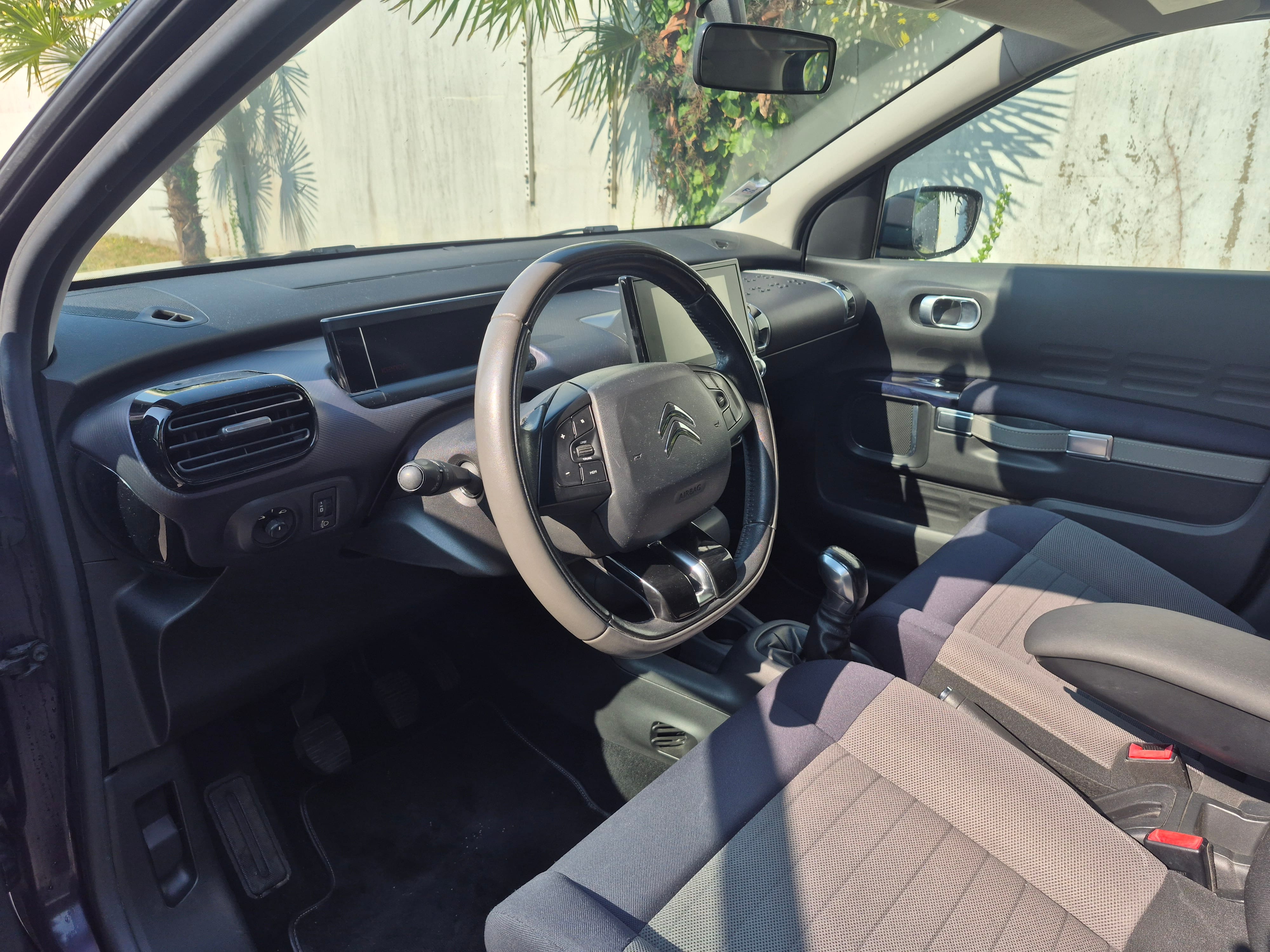 Citroen C4 Cactus avec GPS
