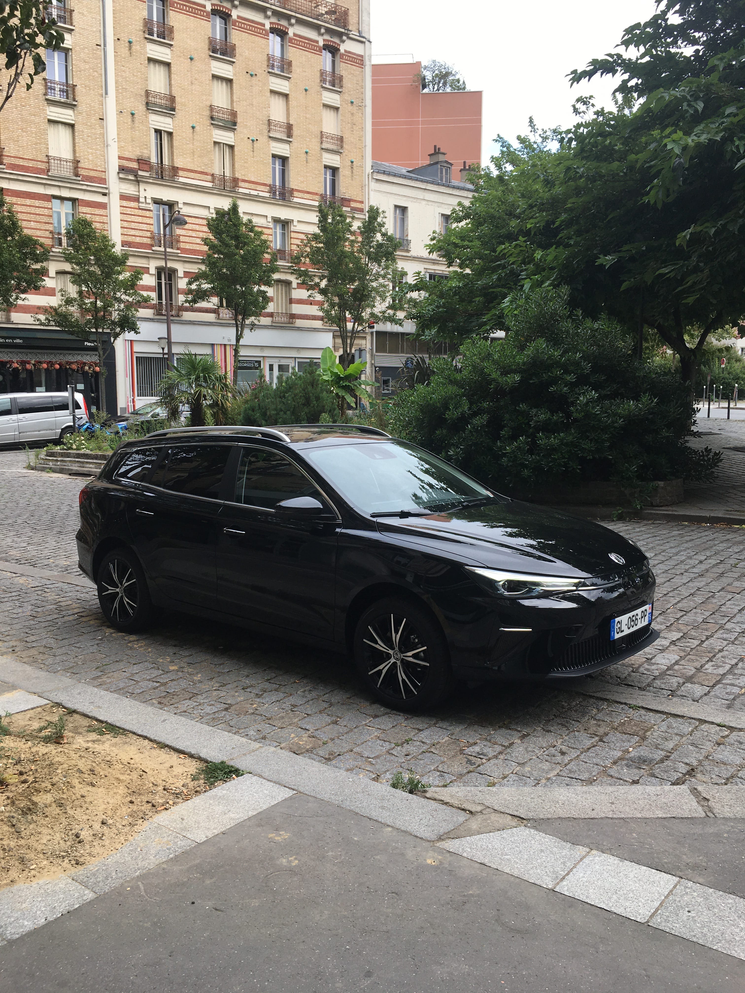 MG MG5, 2023, Électrique, automatique