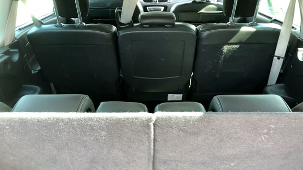 Renault Grand Scenic Accès exclusif dans la Gare de Bordeaux - Louez le Grand Scénic 7 Places – Spacieux avec GPS
