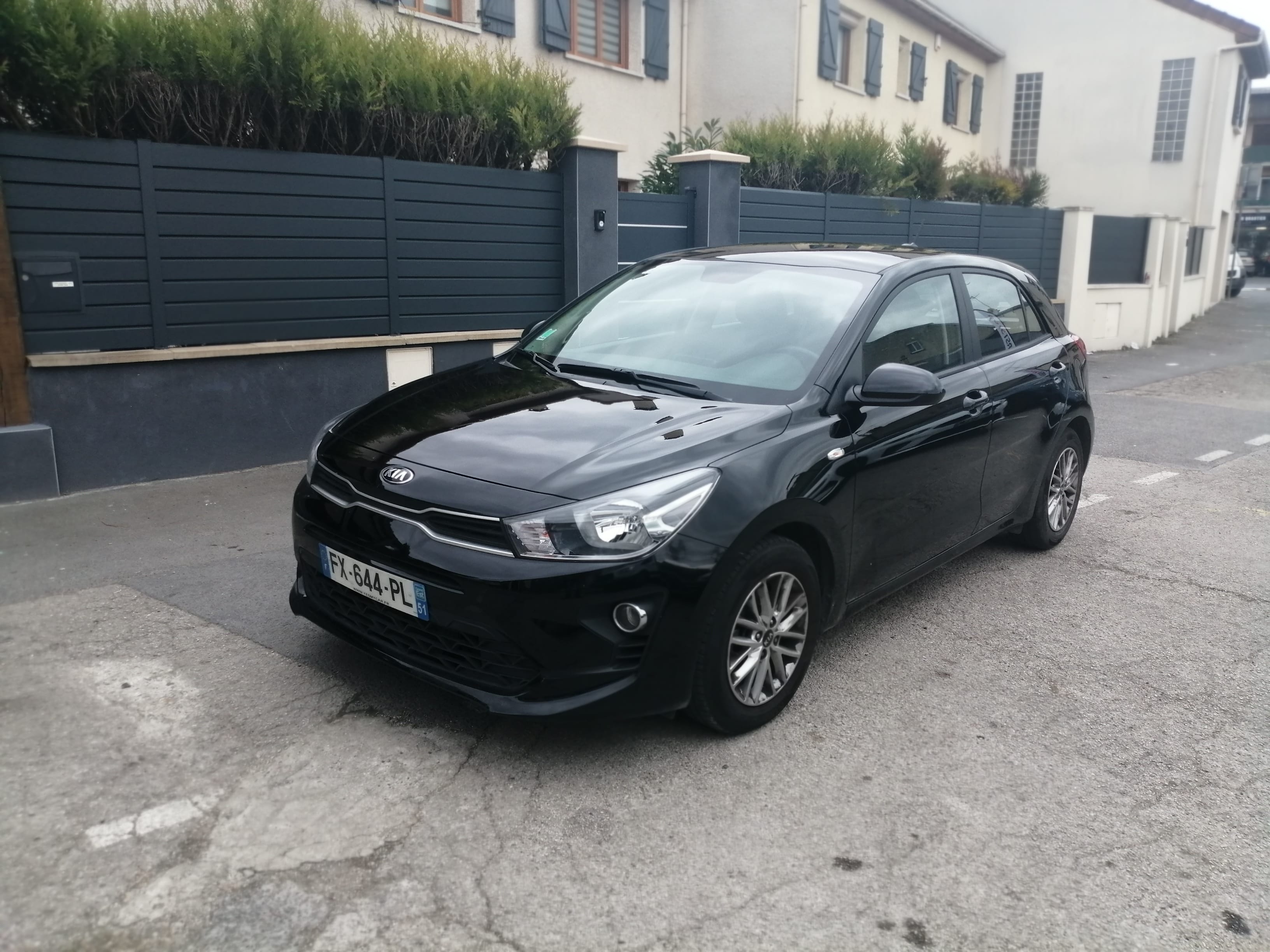 Kia Rio, 2021, Essence 95