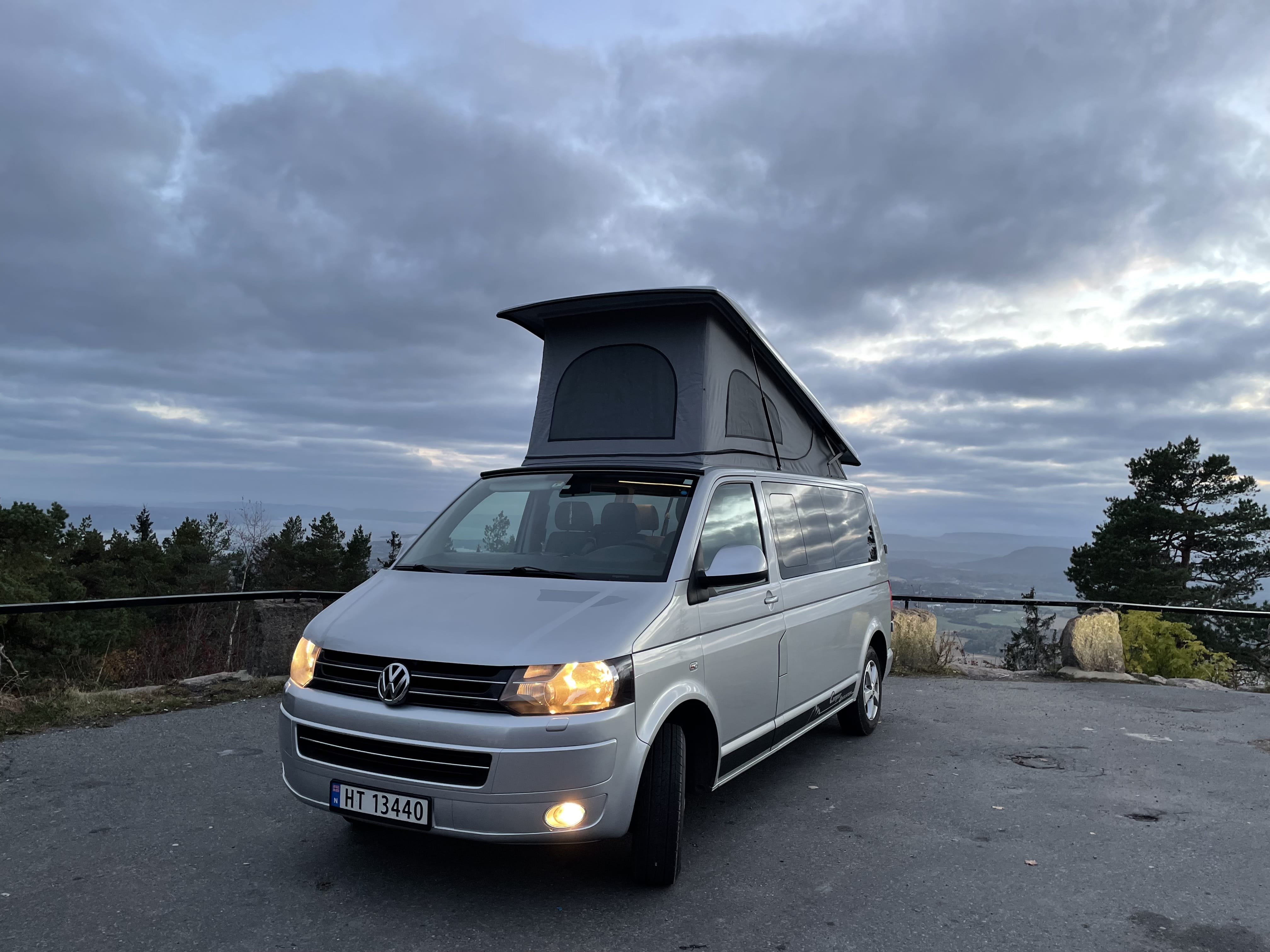 Volkswagen Transporter Combi med Vinterdekk