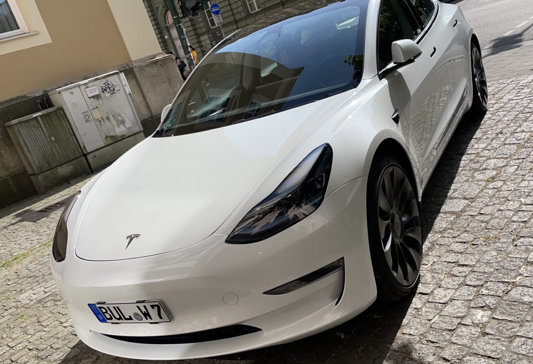 Tesla Model 3 Long Range Performance mit 534 PS, 2023, Elektro, Automatik