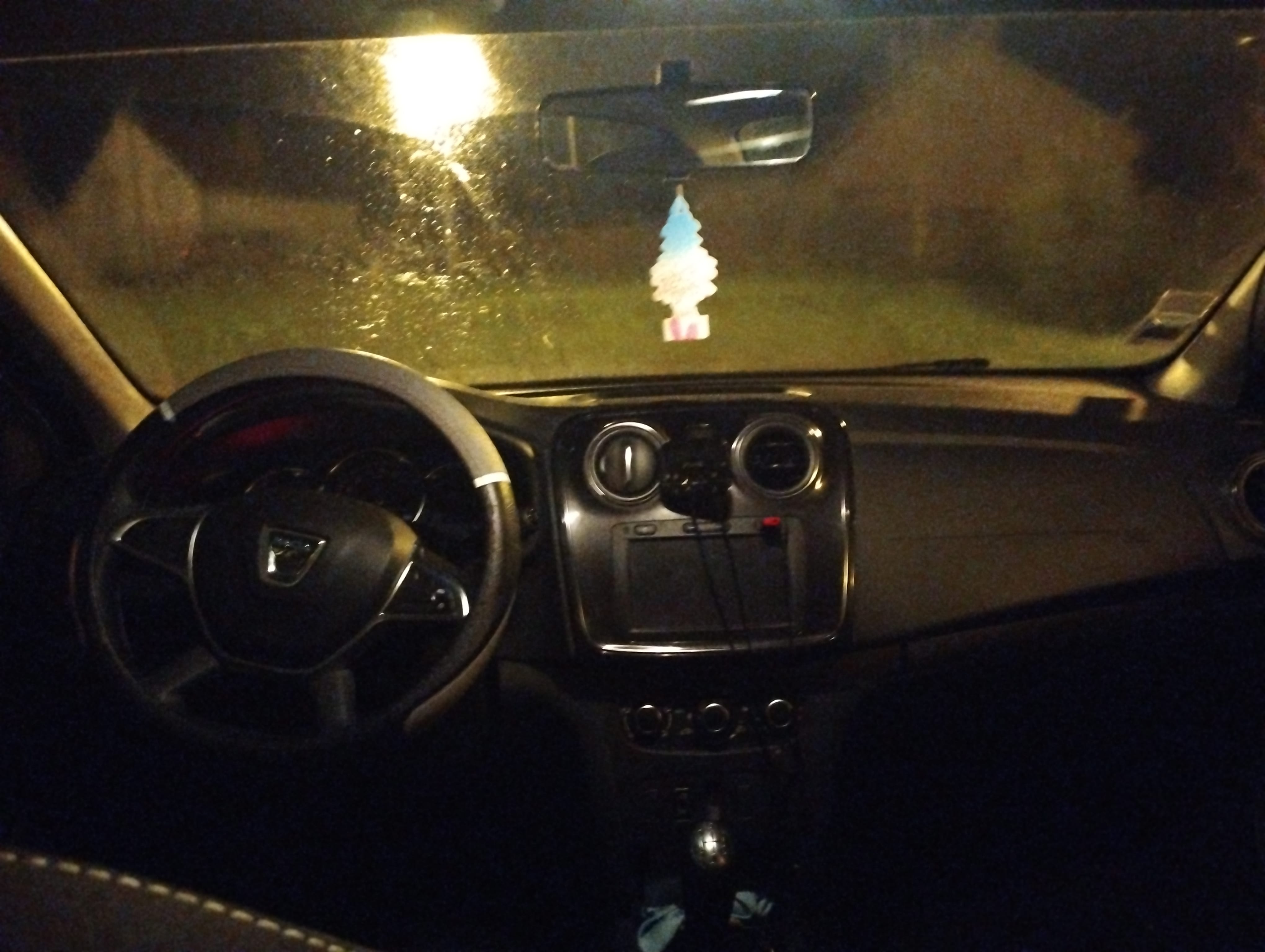 Dacia Logan Sce 75 avec GPS