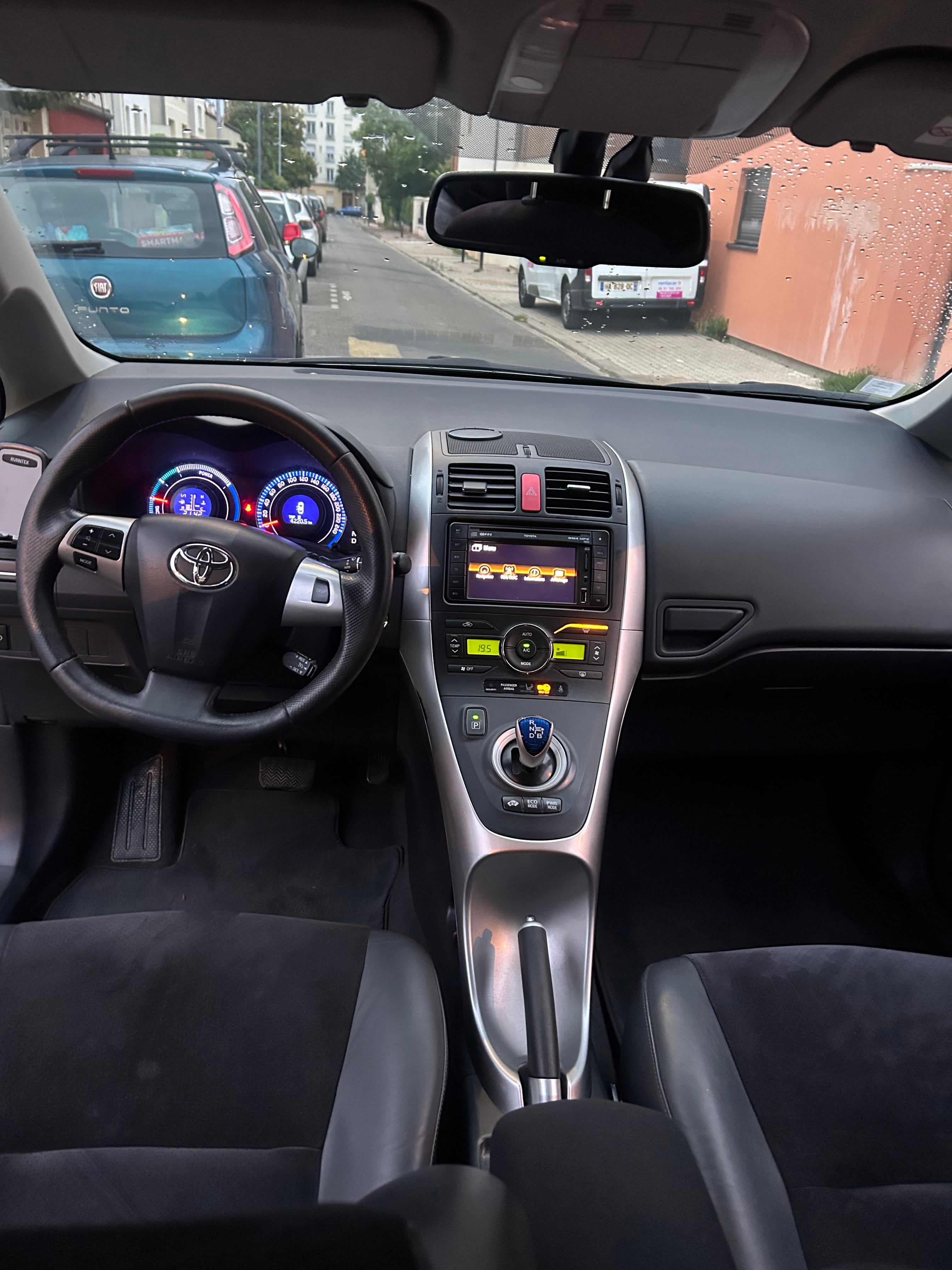 Toyota Auris avec Régulateur de vitesse