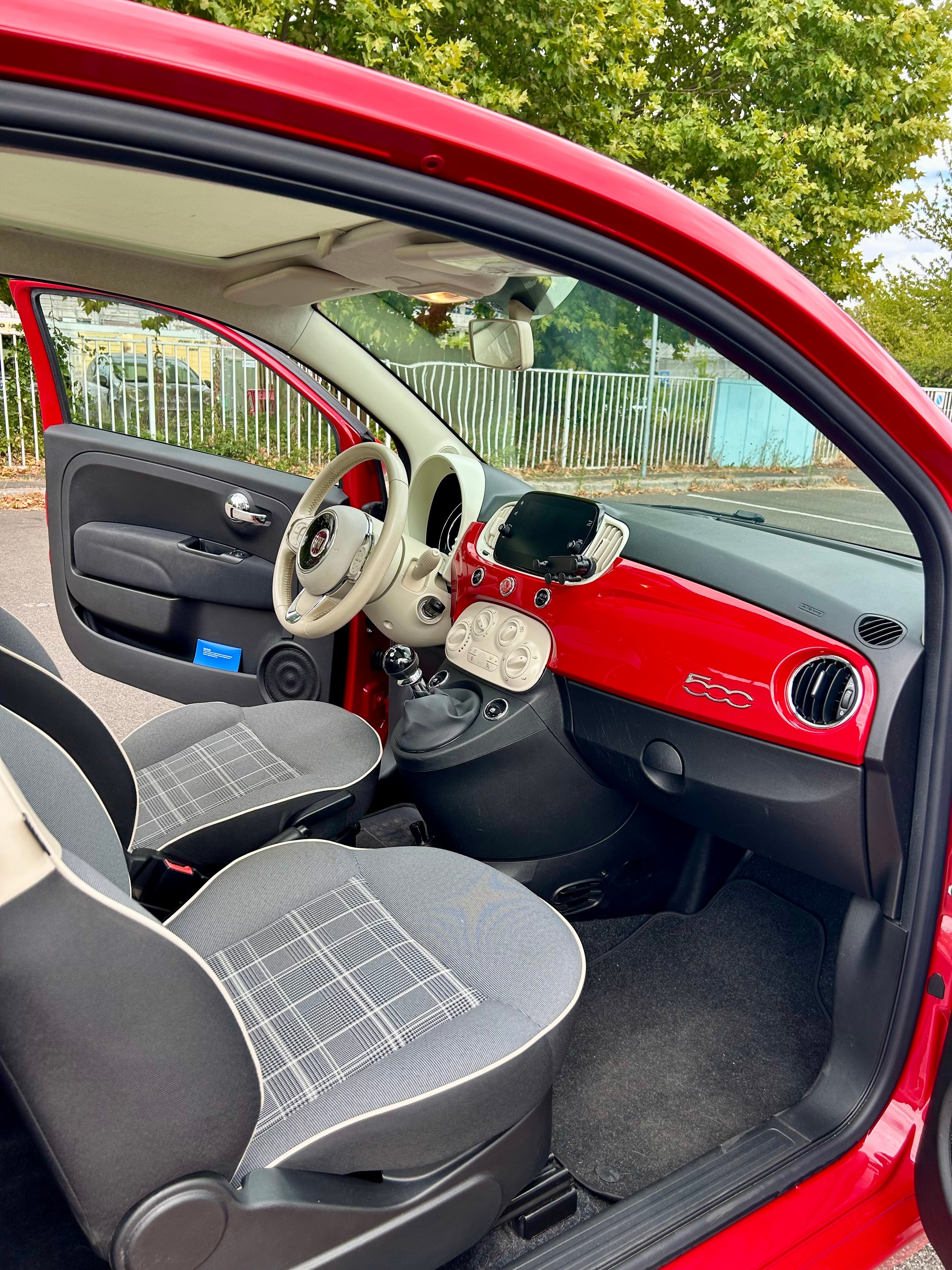 Fiat 500 C avec Apple CarPlay