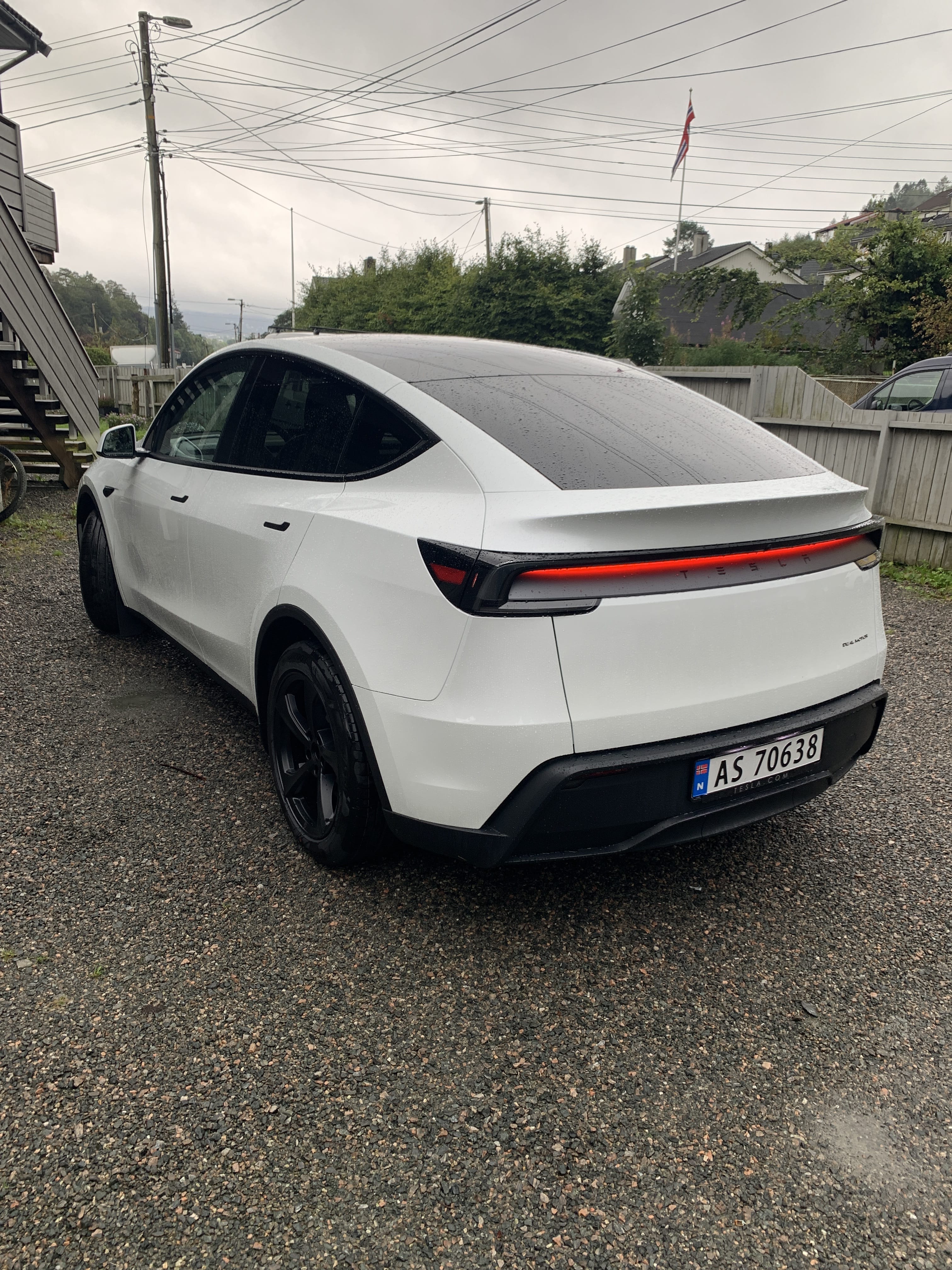 Tesla Model Y Performance med Ryggekamera