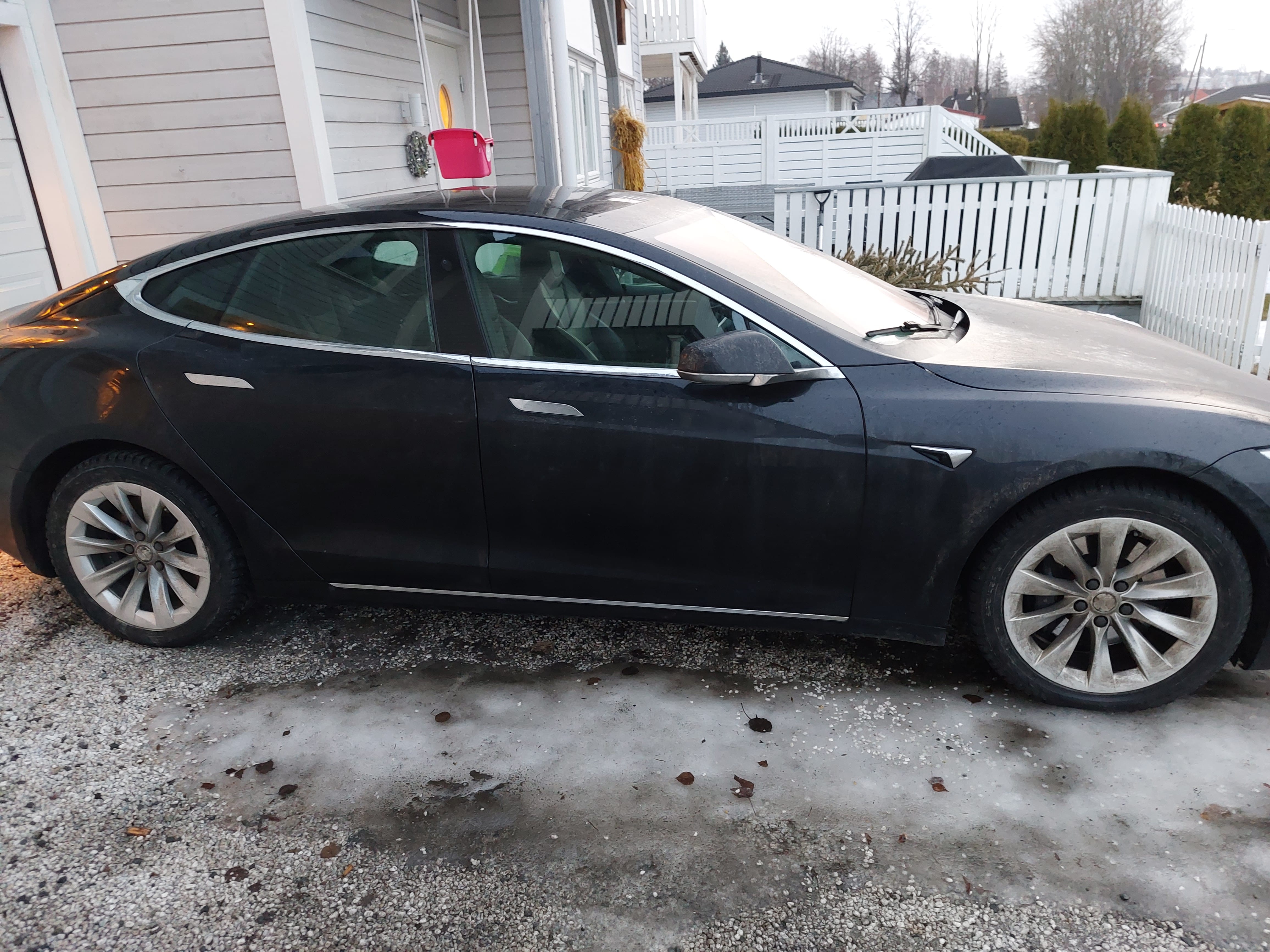 Tesla Model S mit Klimaanlage
