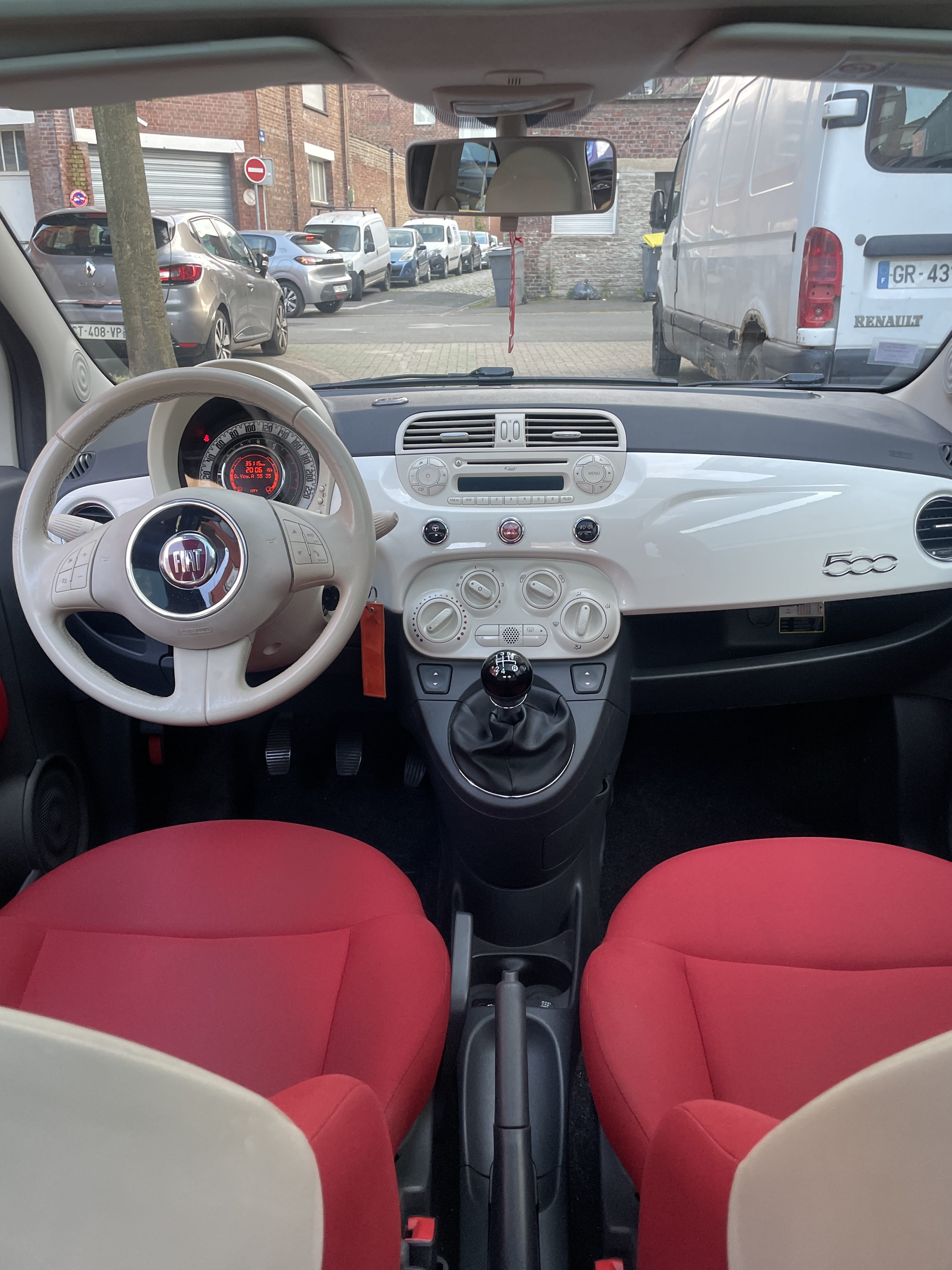 Fiat 500 avec Entrée audio / iPod