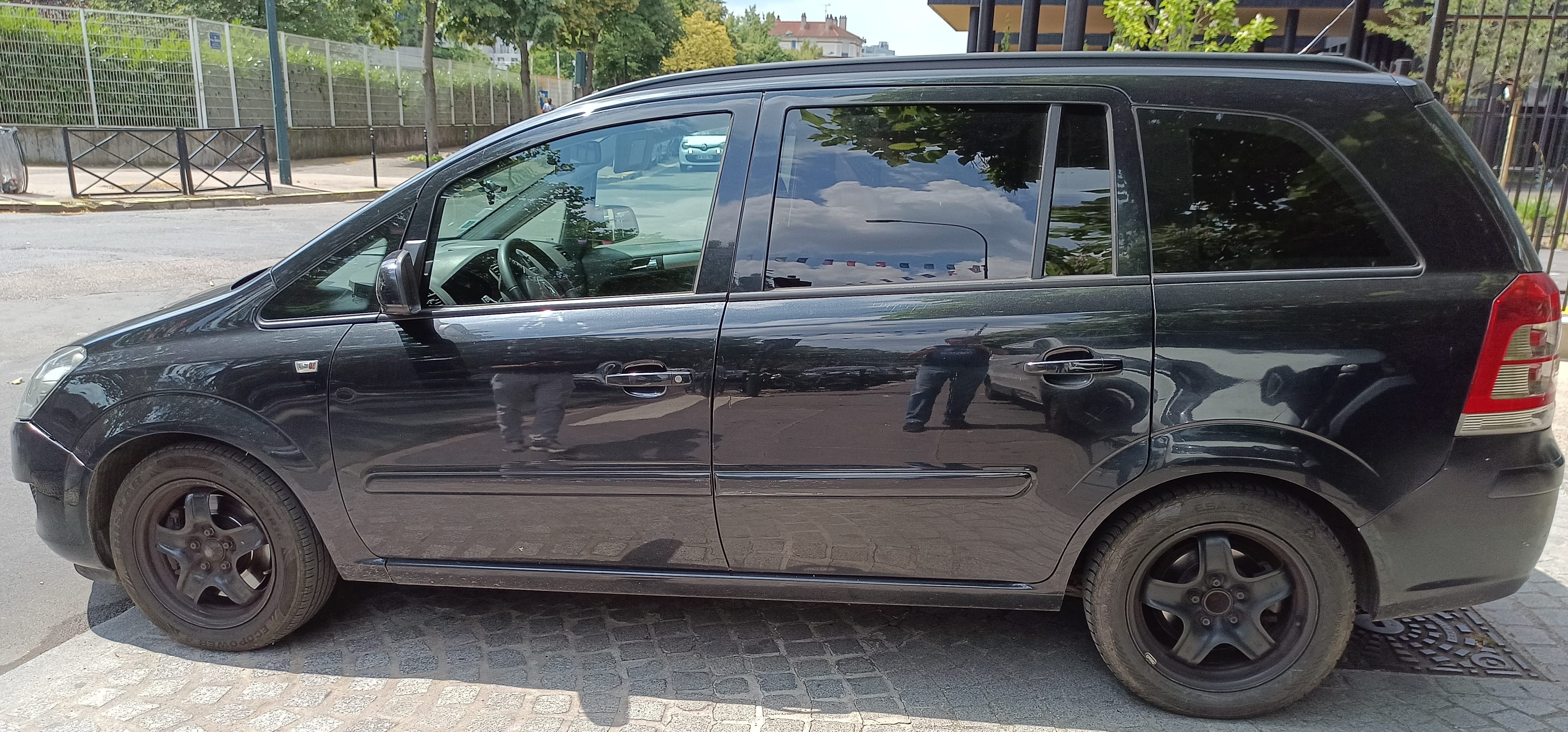 Opel Zafira avec Climatisation