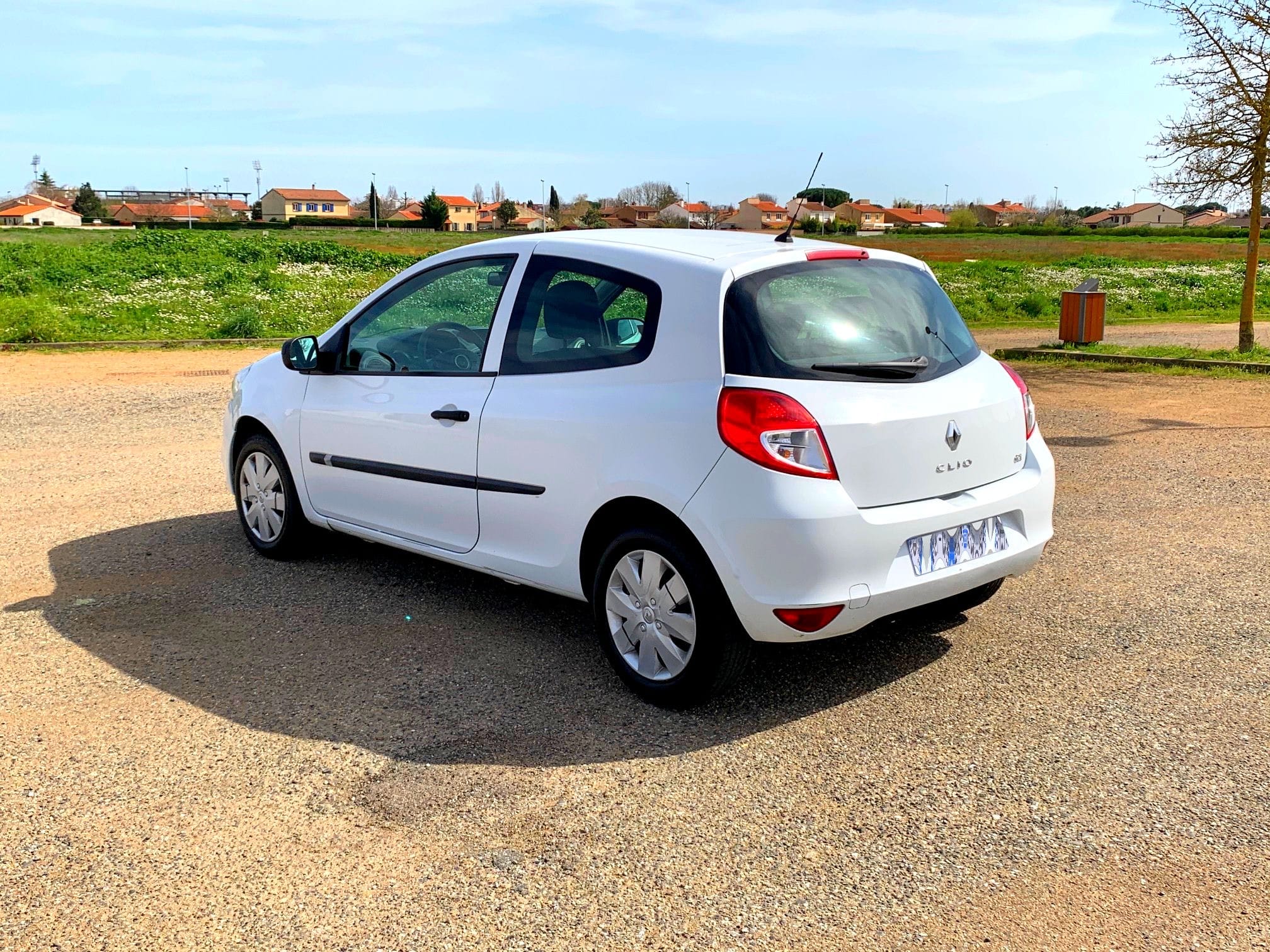 Renault Clio (CC-155-QJ) avec Régulateur de vitesse