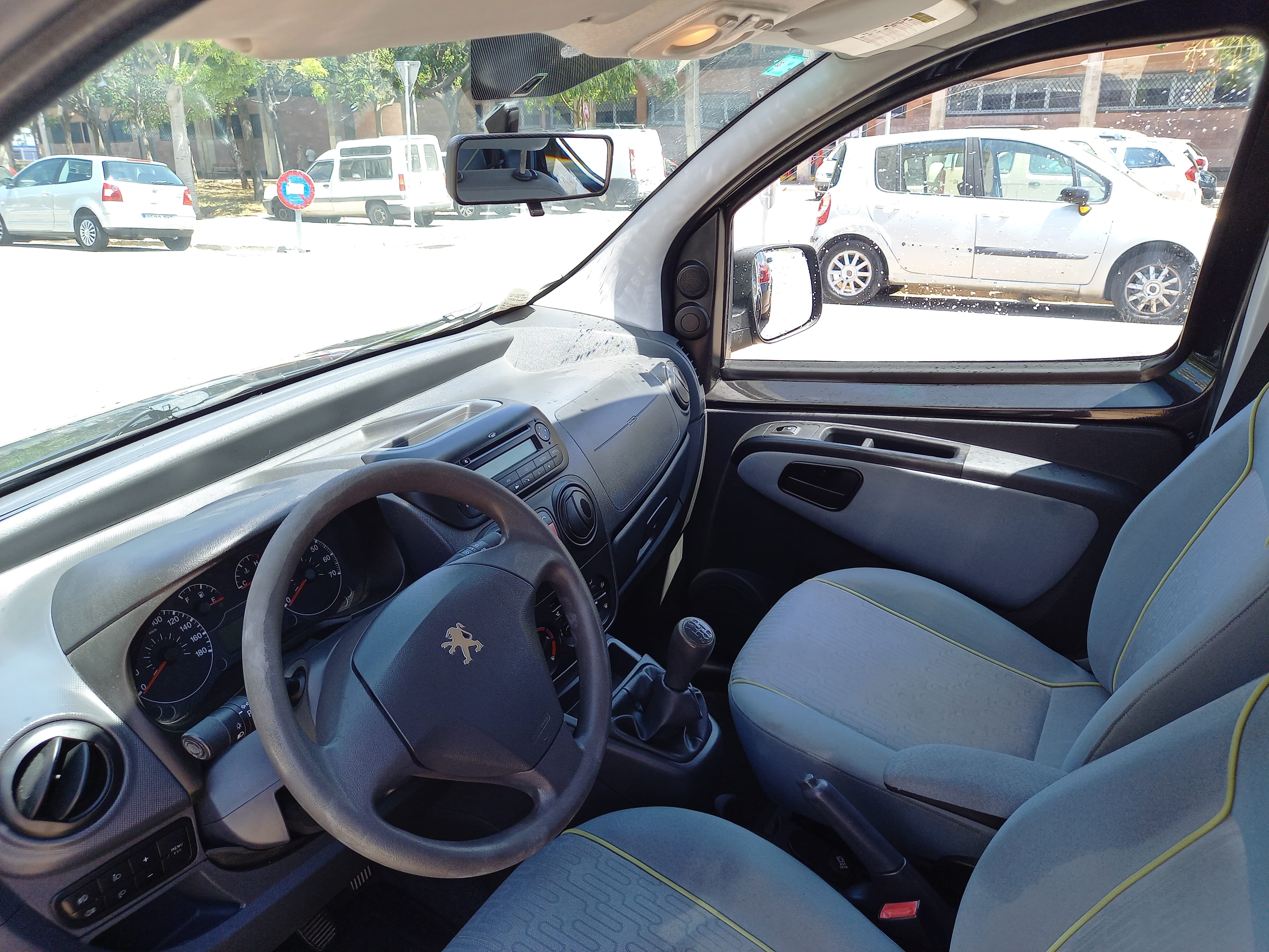Peugeot Bipper Tepee Servicio aeropuerto gratis