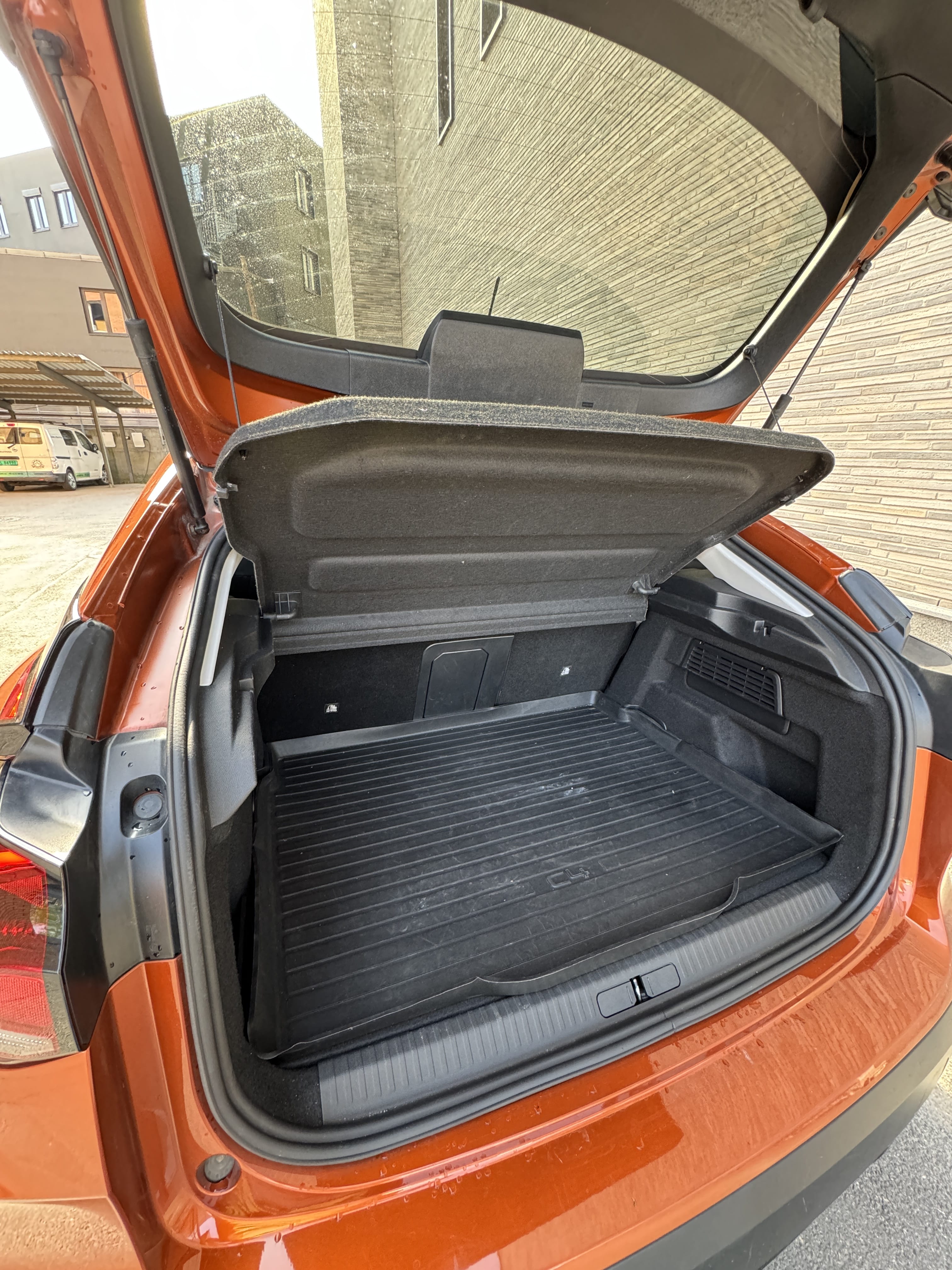 Citroen ë-C4 med Lydinngang