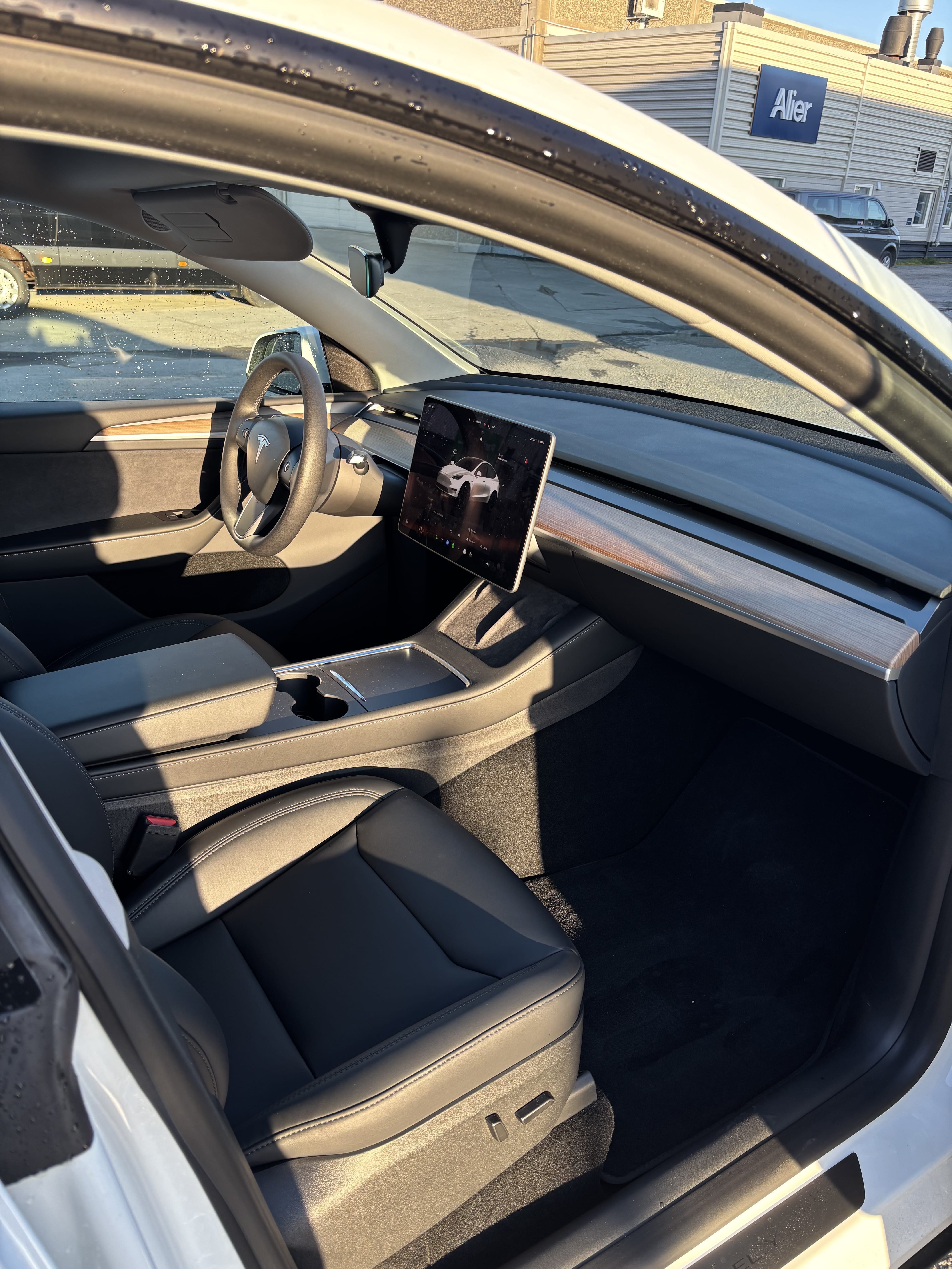 Tesla Model Y Performance met Cruise control