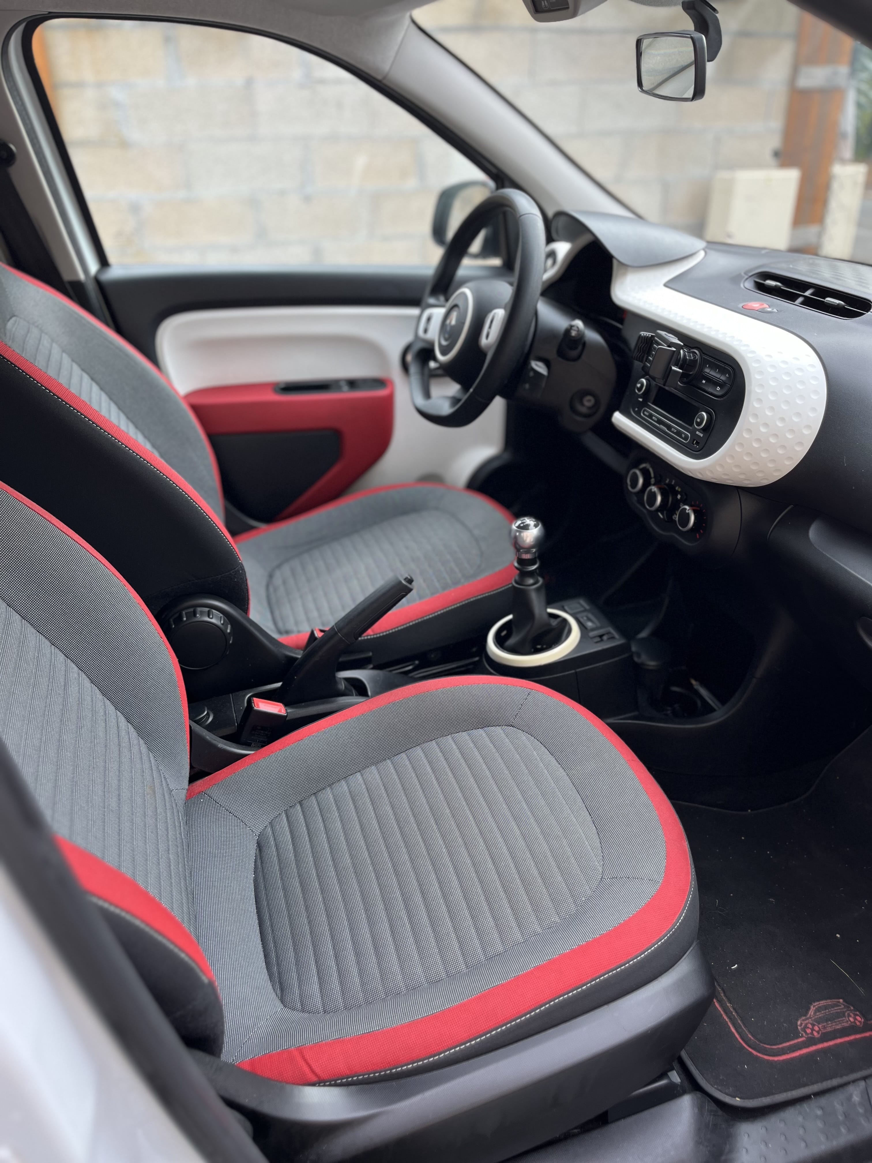 Renault Twingo III avec Audio Bluetooth