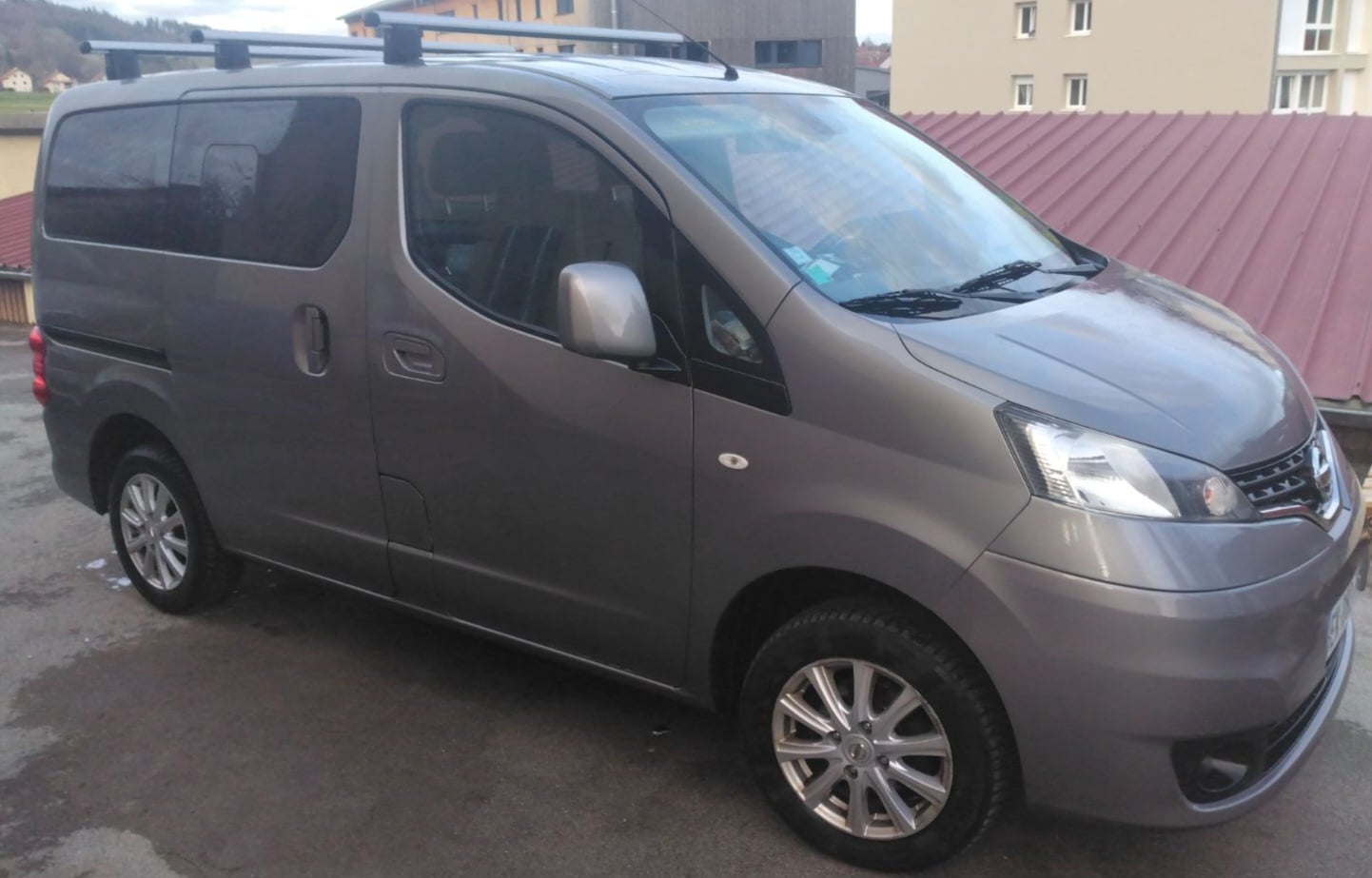Nissan NV200 Combi avec Autoradio