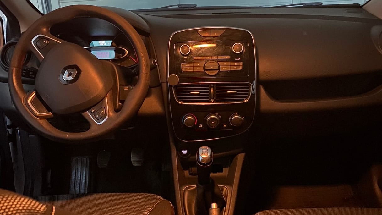 Renault Clio with Car radio