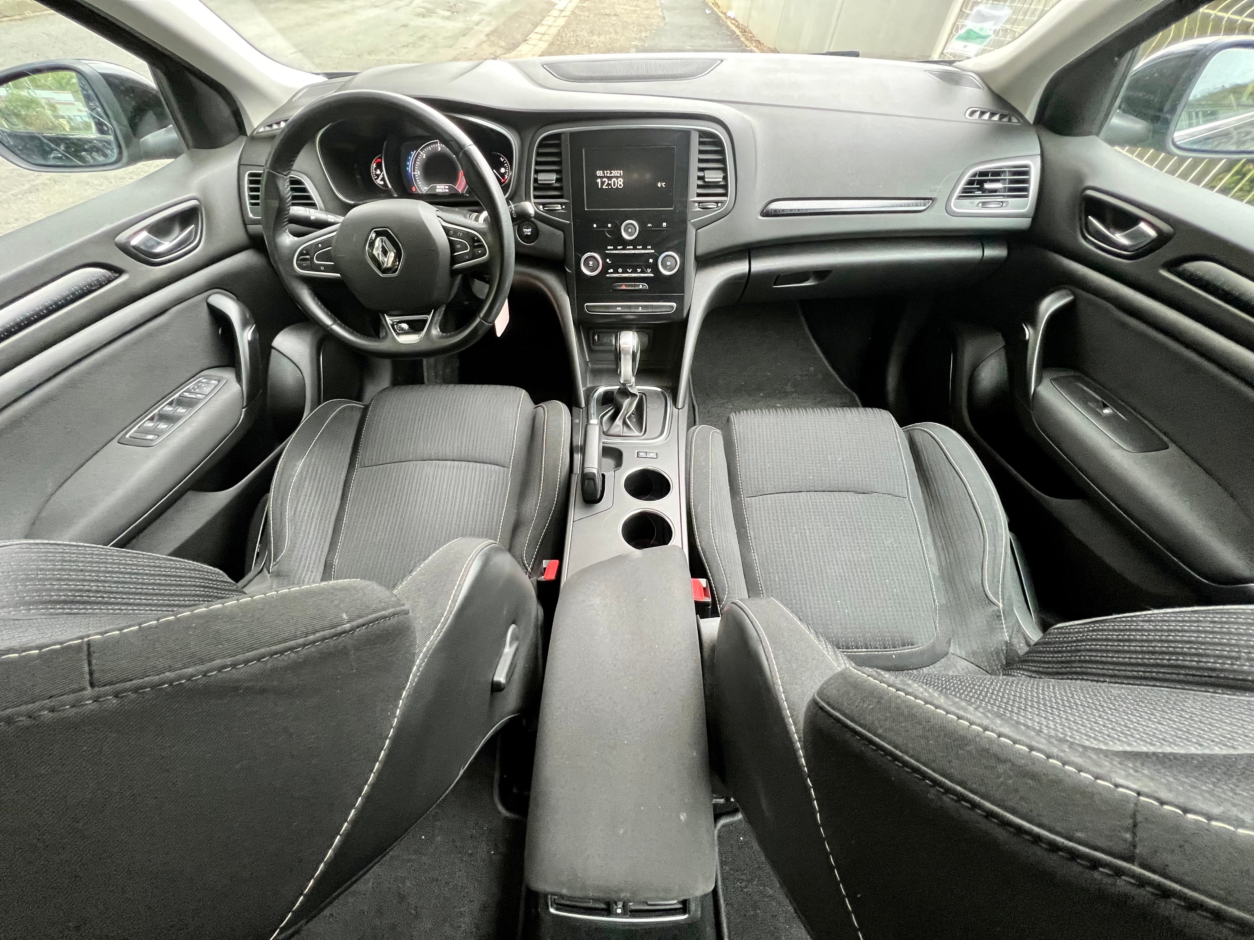 Renault Mégane Estate  Break diesel auto — à 3 min de l’aéroport Bordeaux, place incluse avec Régulateur de vitesse
