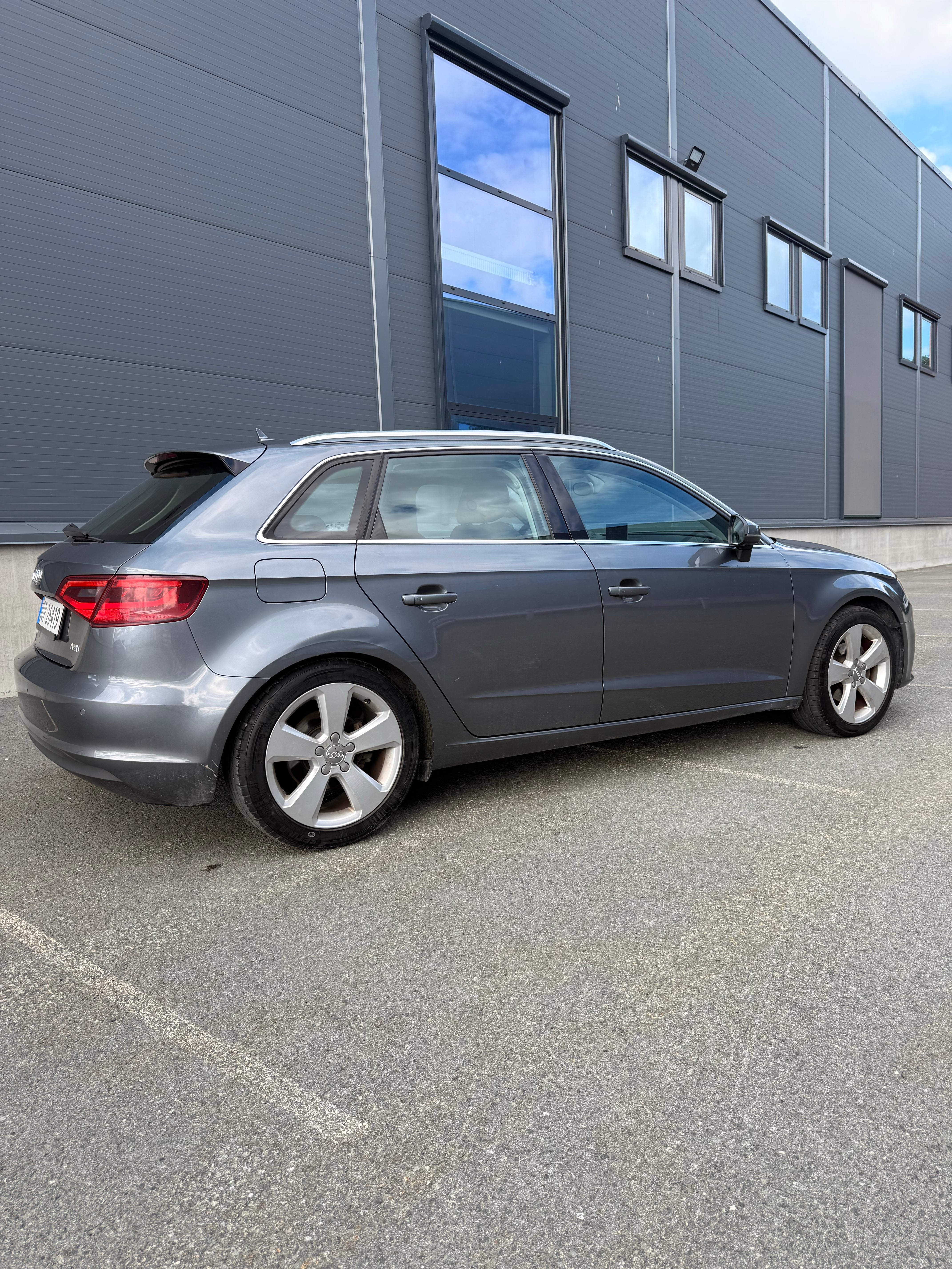 Audi A3 1.4 TFSI med Aircondition