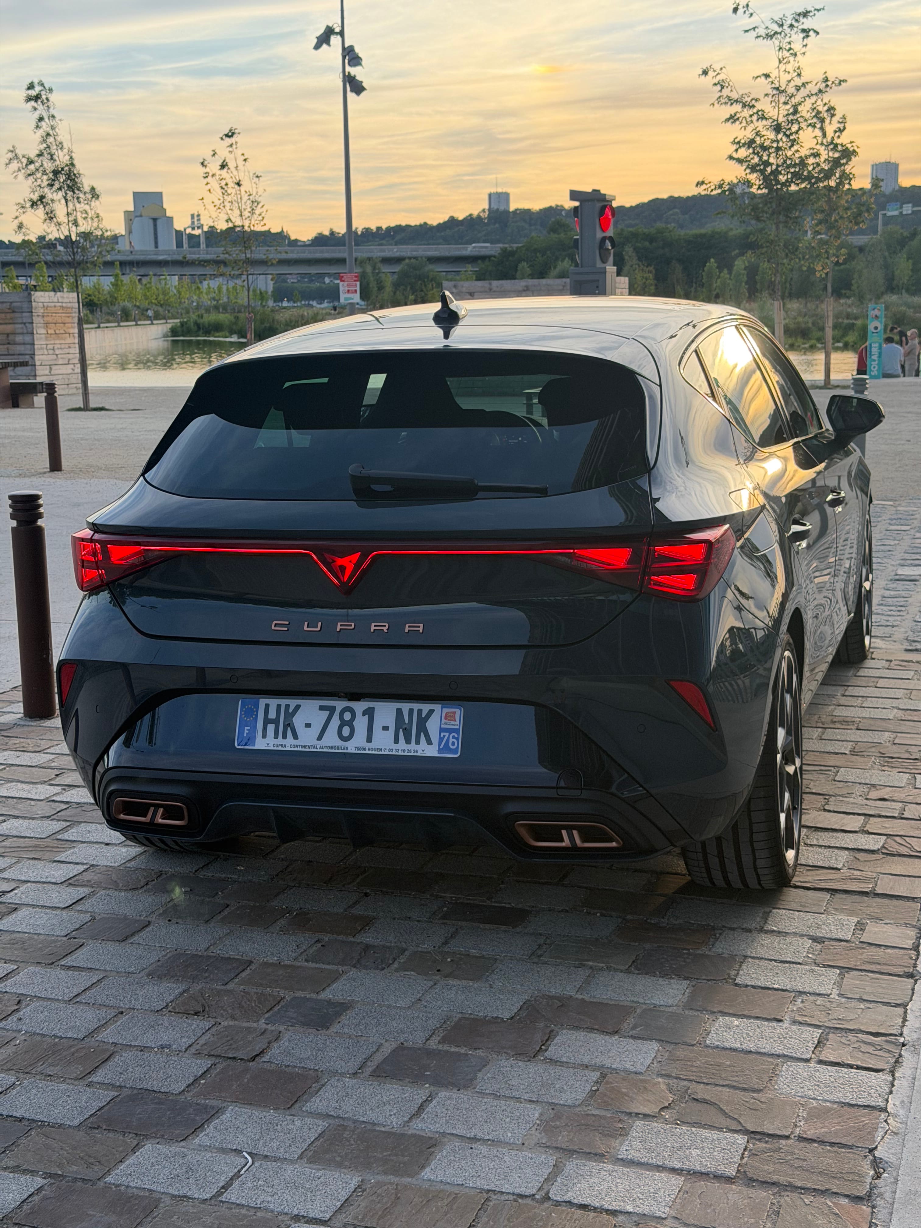 Cupra Leon 1.4 e-Hybride VZ DSG6 avec Climatisation