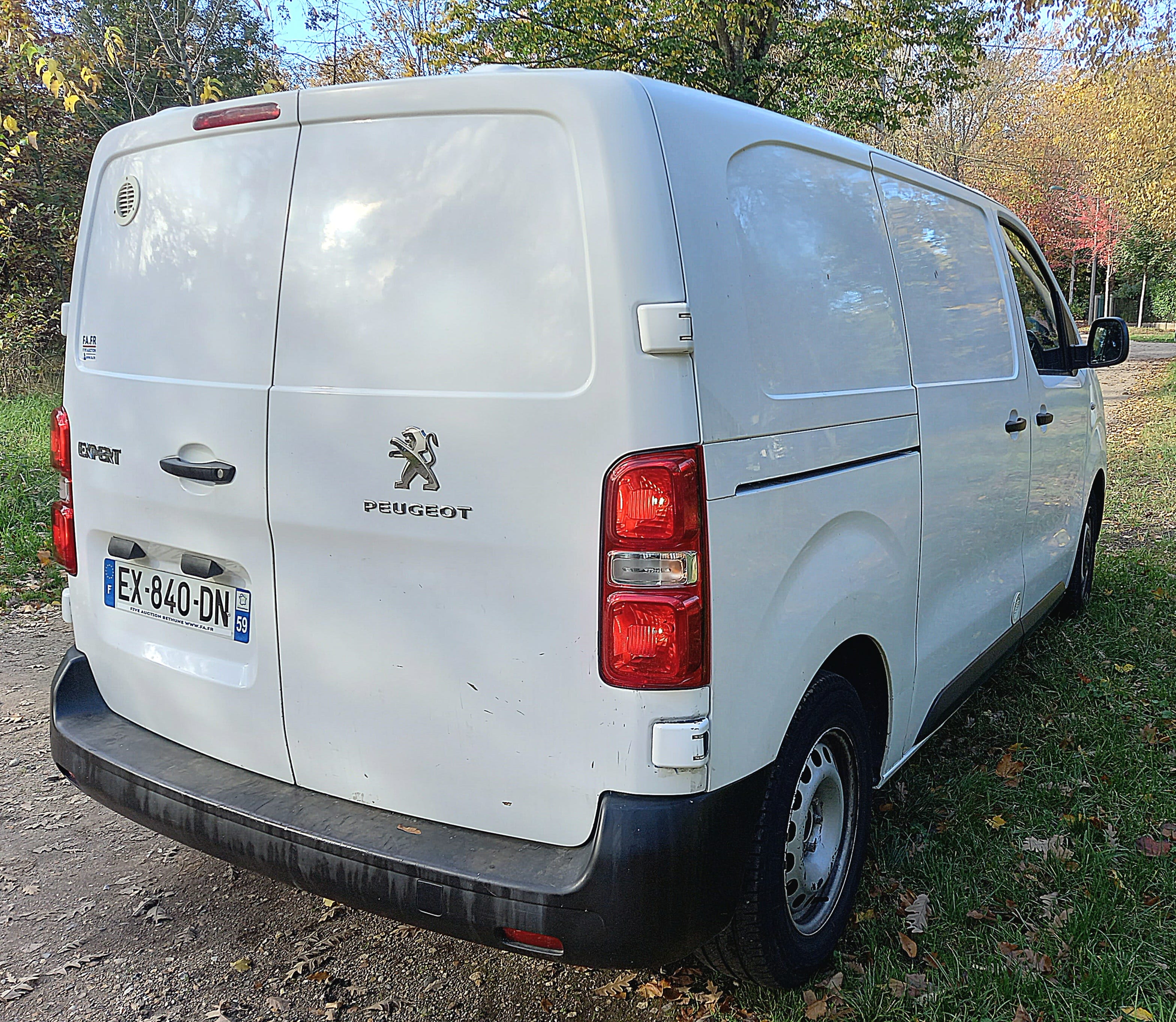 Peugeot Expert avec GPS