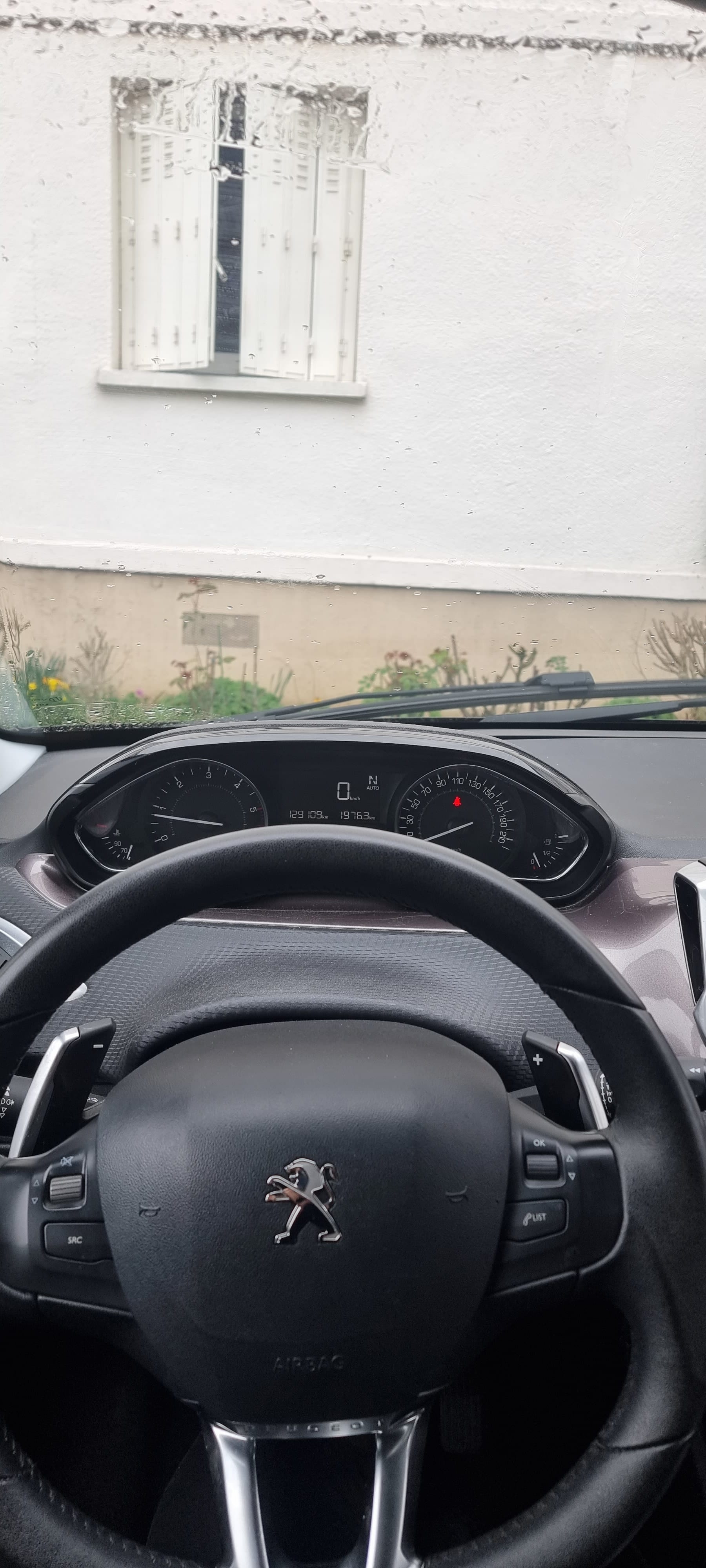 Peugeot 2008 1.6 HDI (Économique)