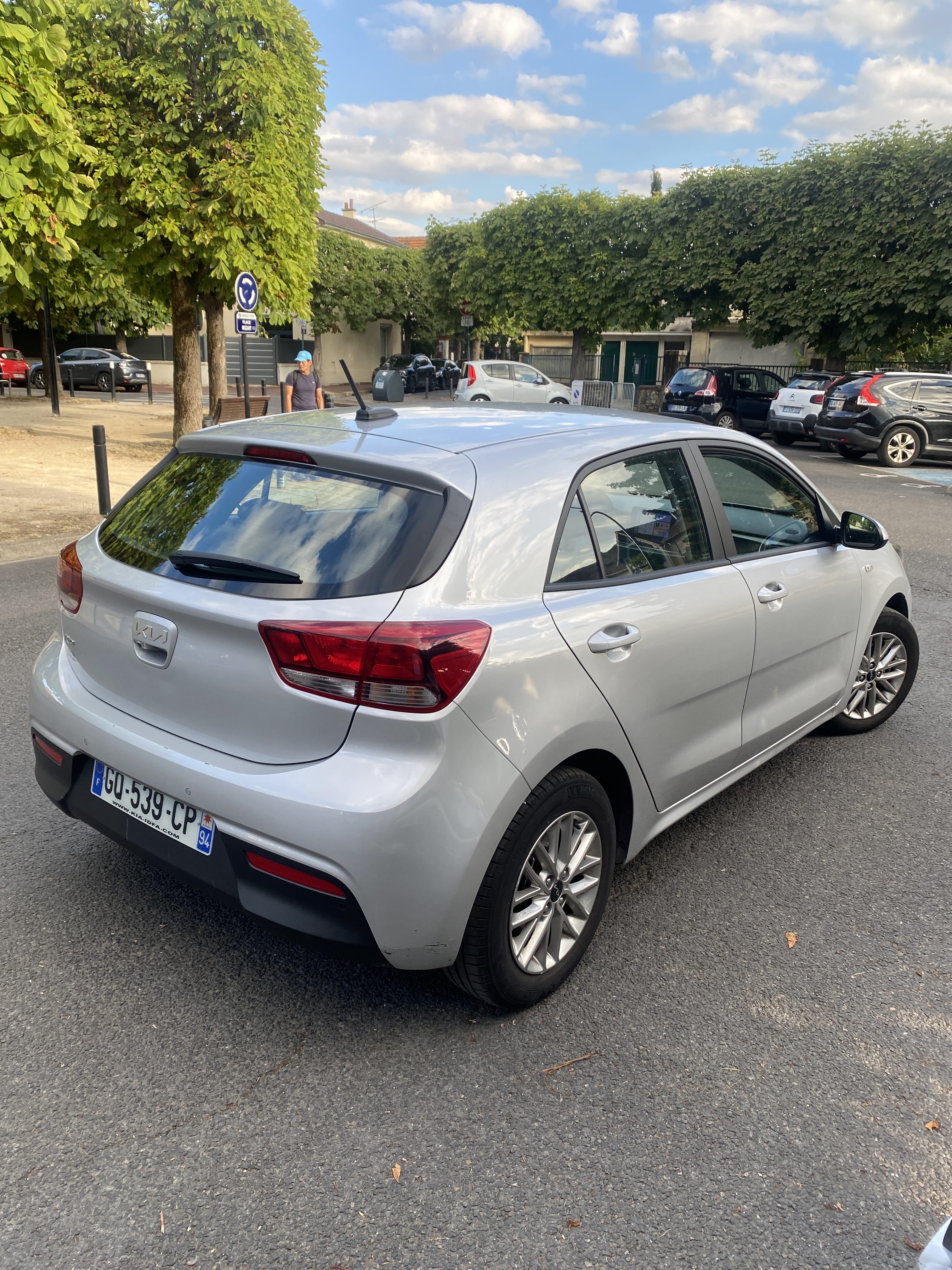 Kia Rio avec Régulateur de vitesse