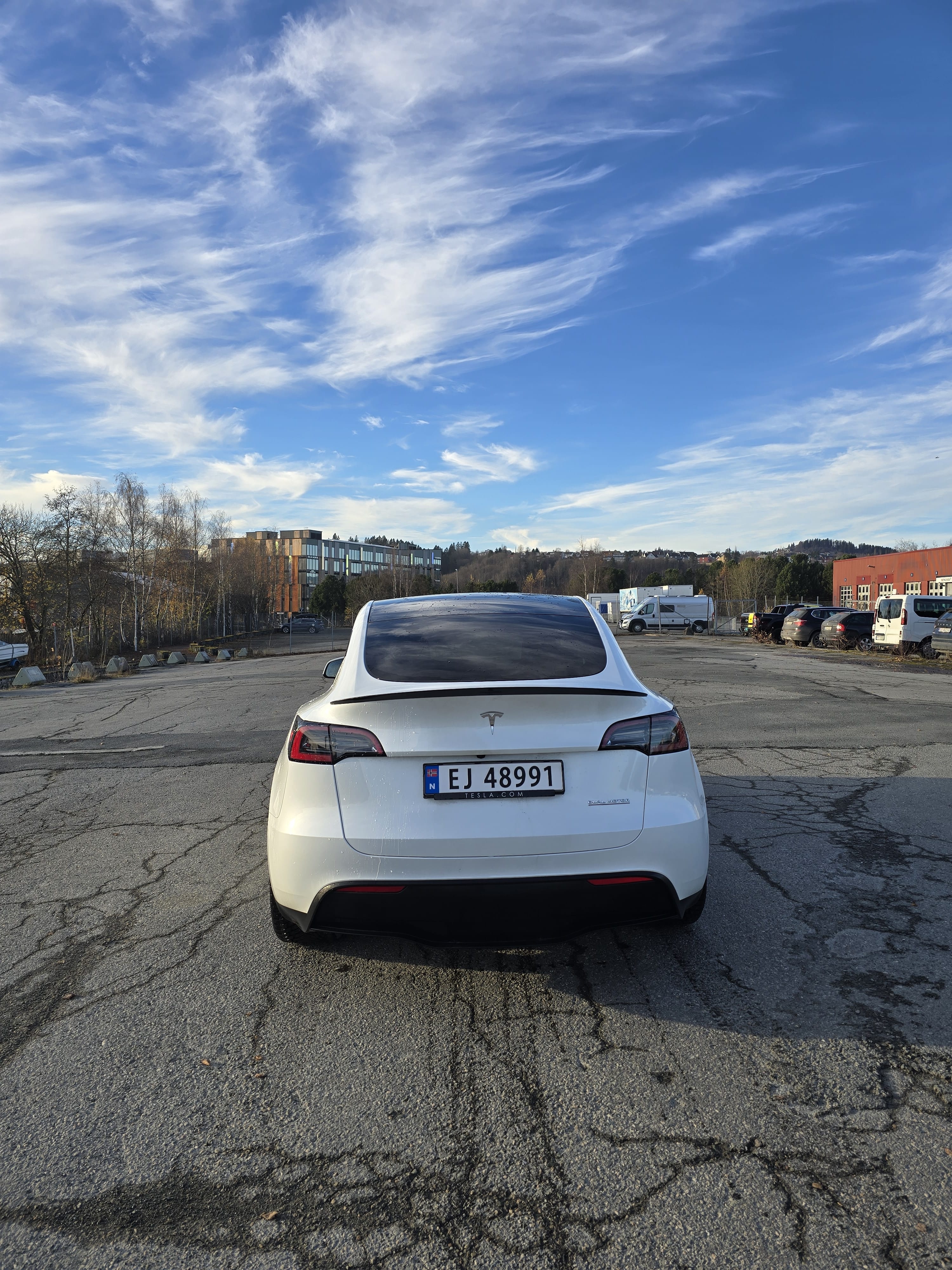 Tesla Model Y Performance med Cruisekontroll