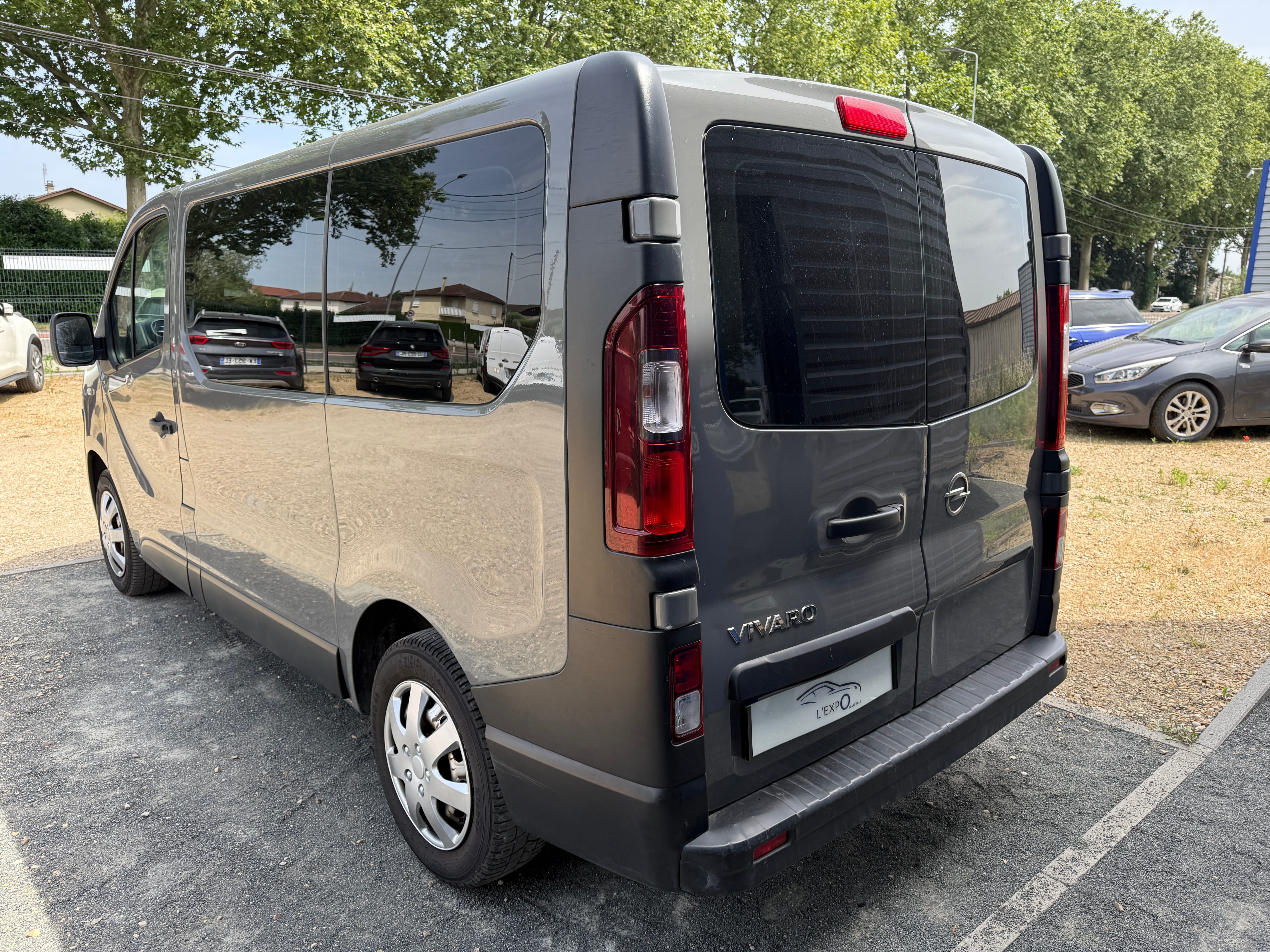 Opel Vivaro Combi avec Climatisation