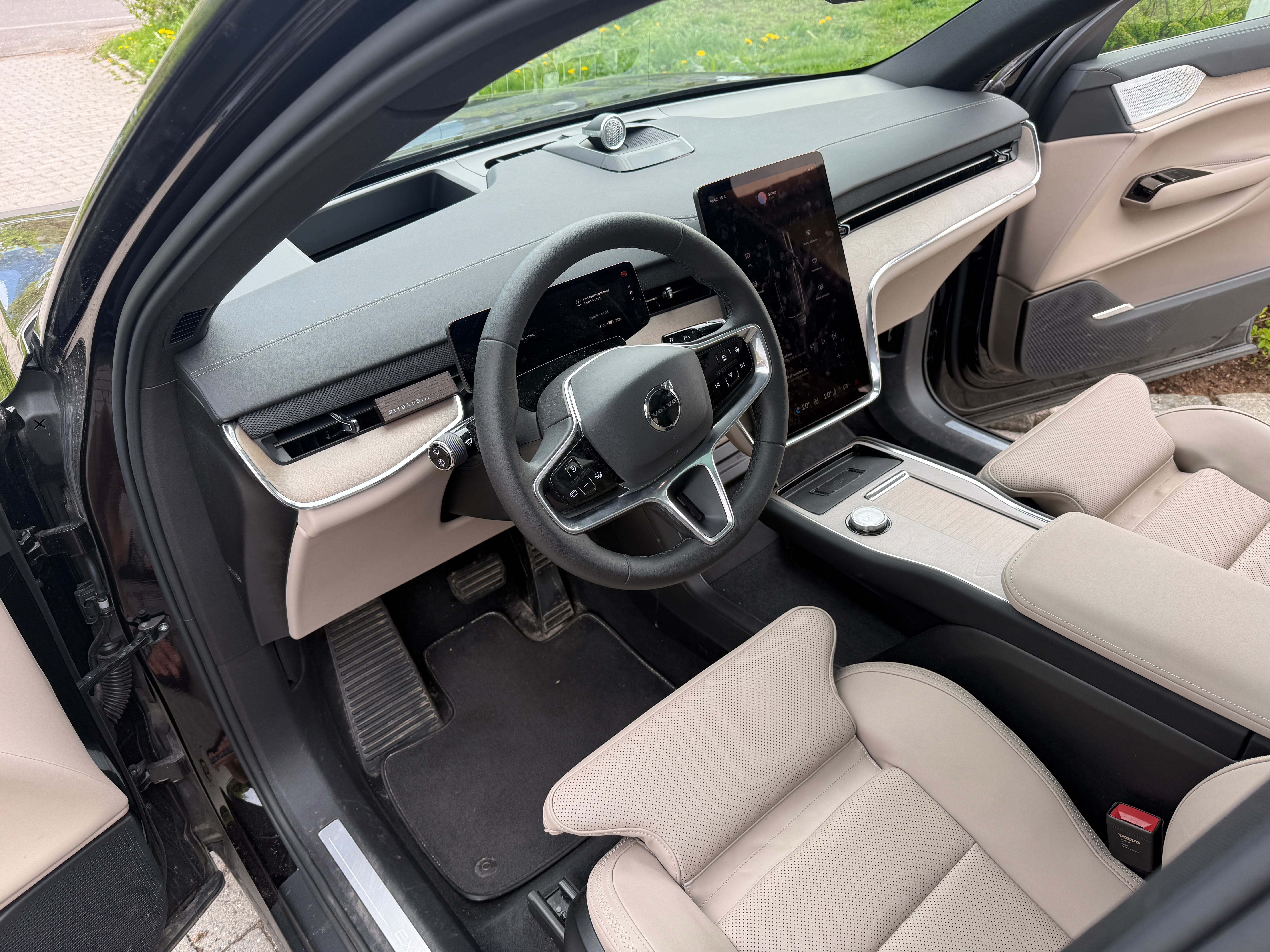 Volvo EX90 med GPS