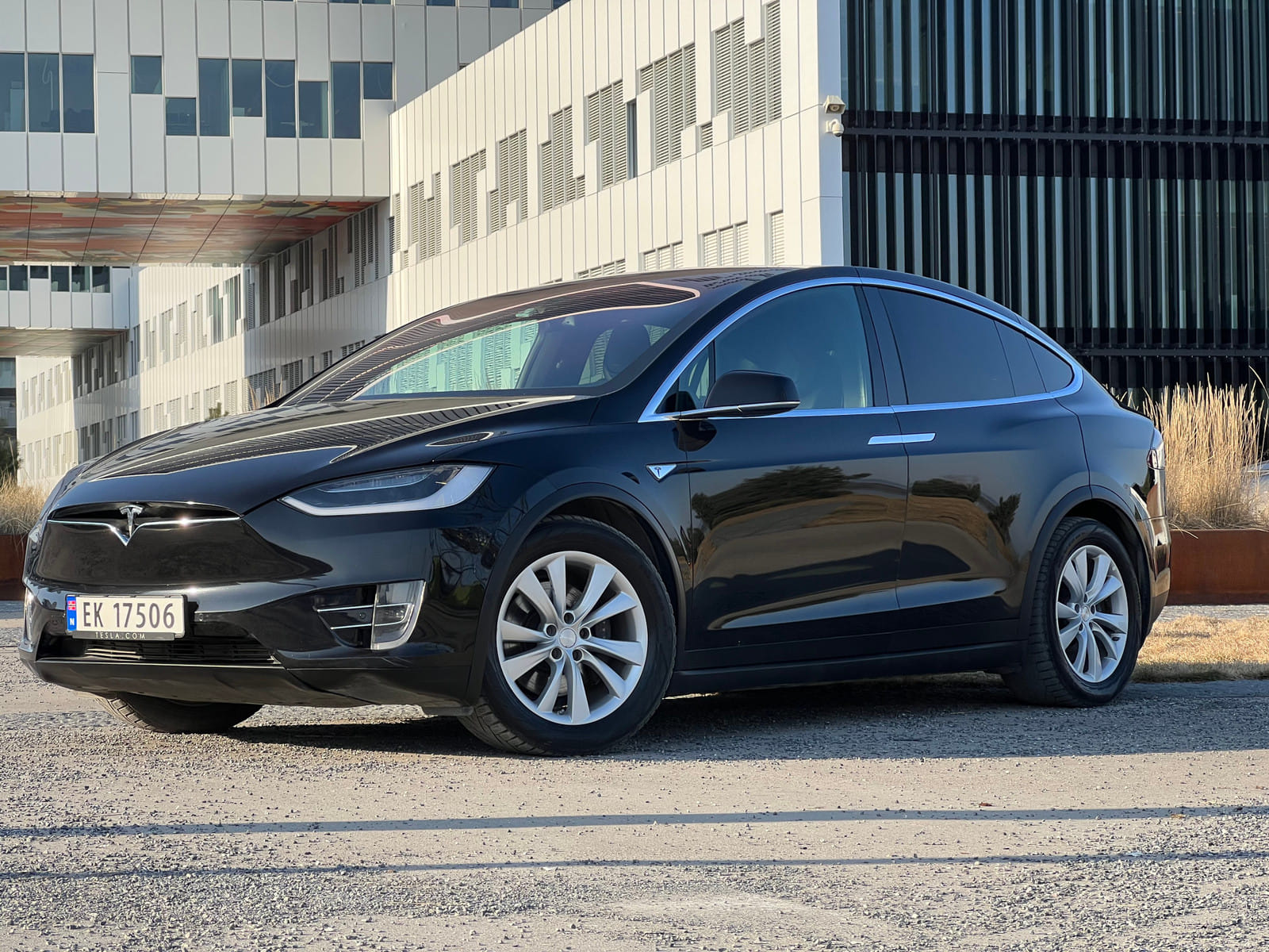 Tesla Model X  Gratis lading, 2016, Elektrisk, automatisk, 6 seter