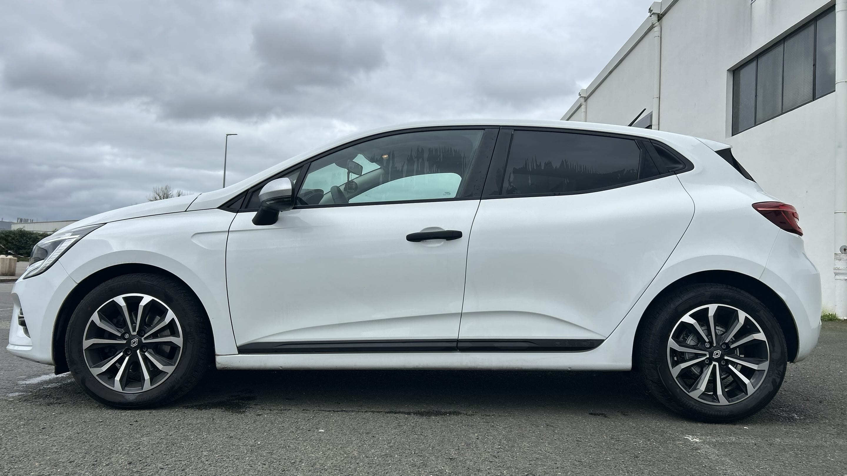 Renault Clio con Aire acondicionado