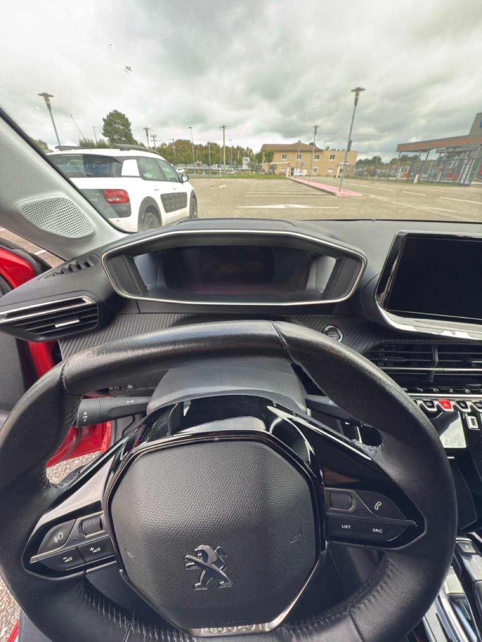 Peugeot e-208 GT Électrique avec GPS