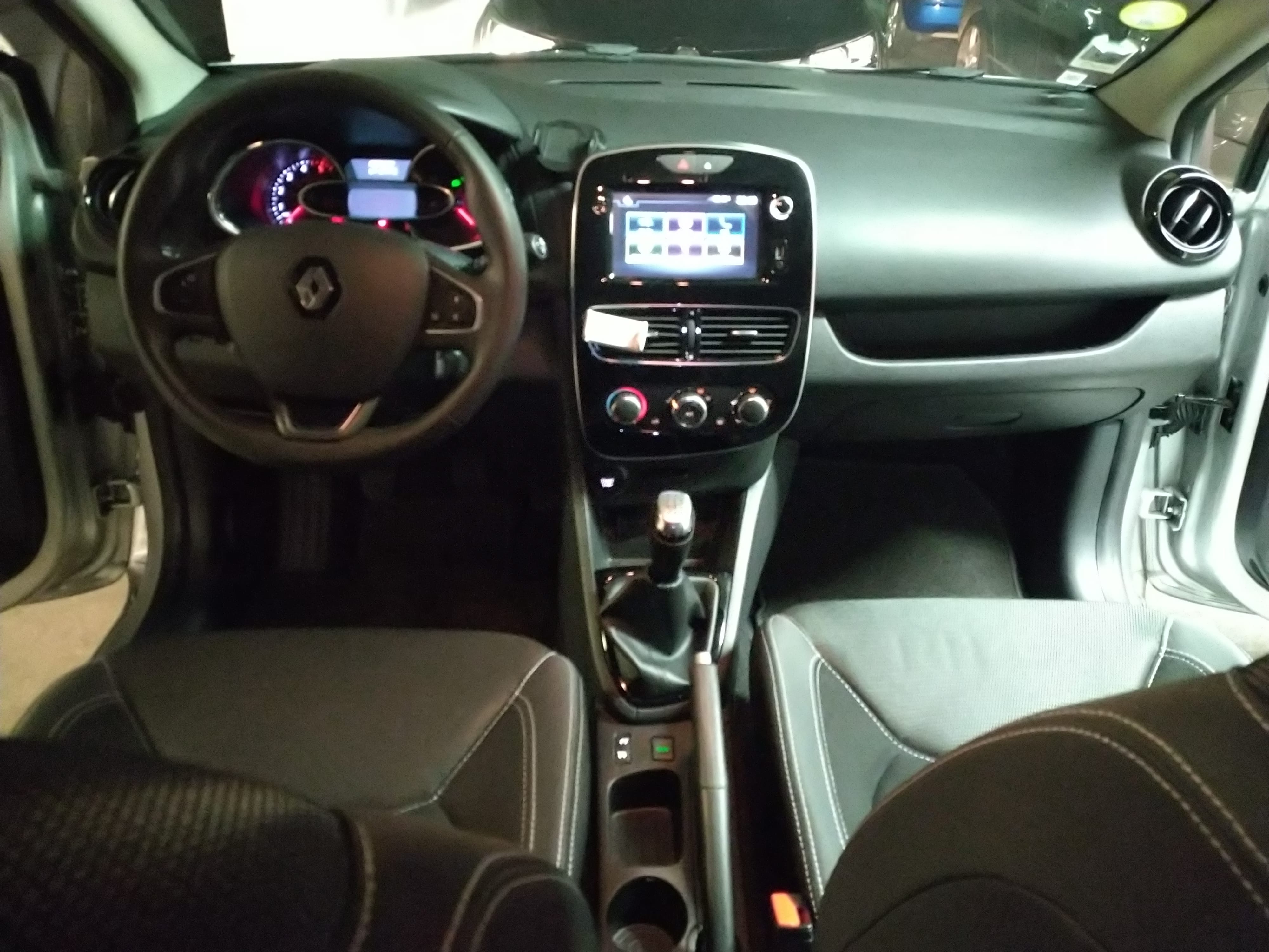Renault Clio FC025TP avec Régulateur de vitesse