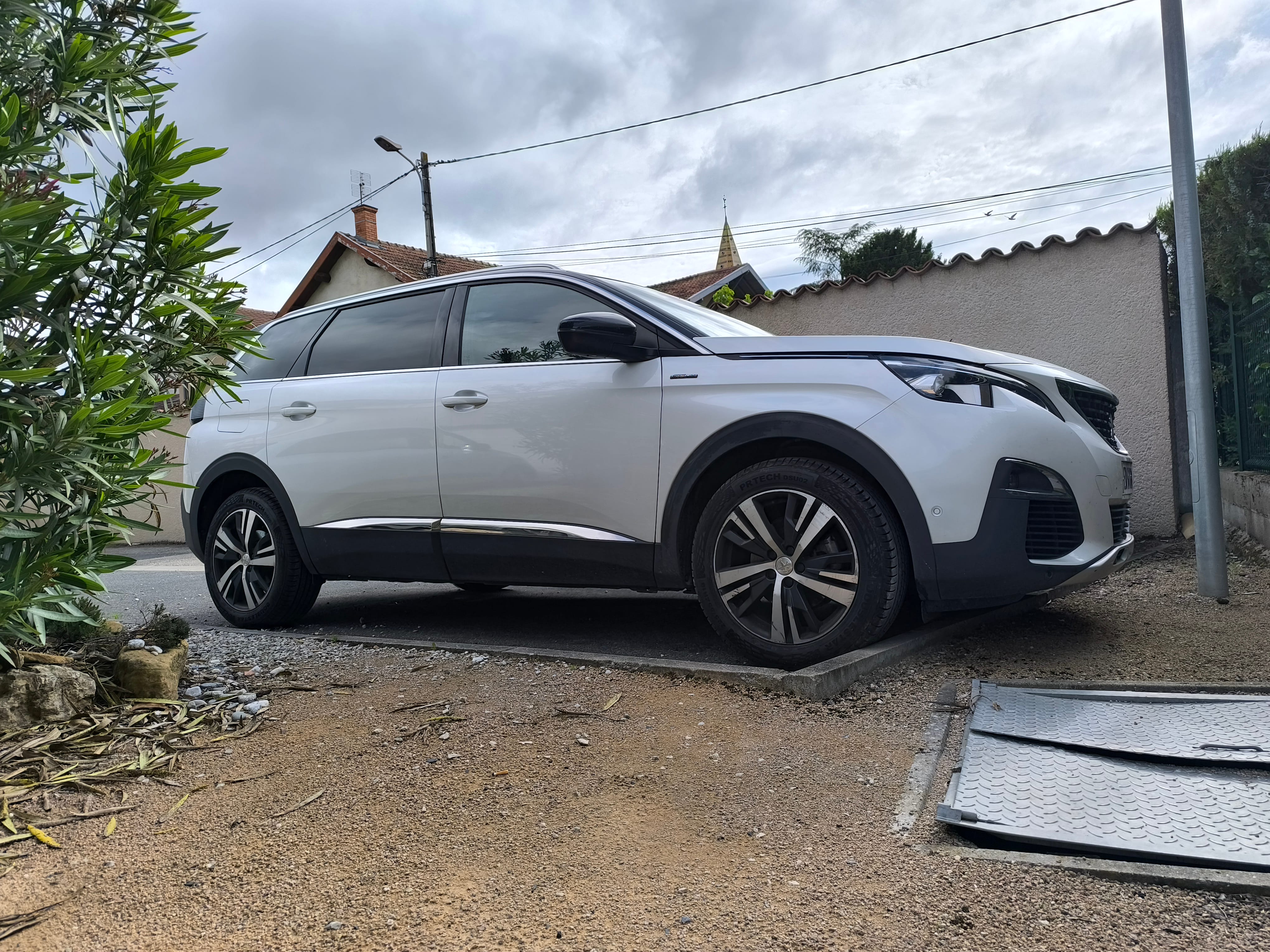 Peugeot 5008 7places avec Climatisation