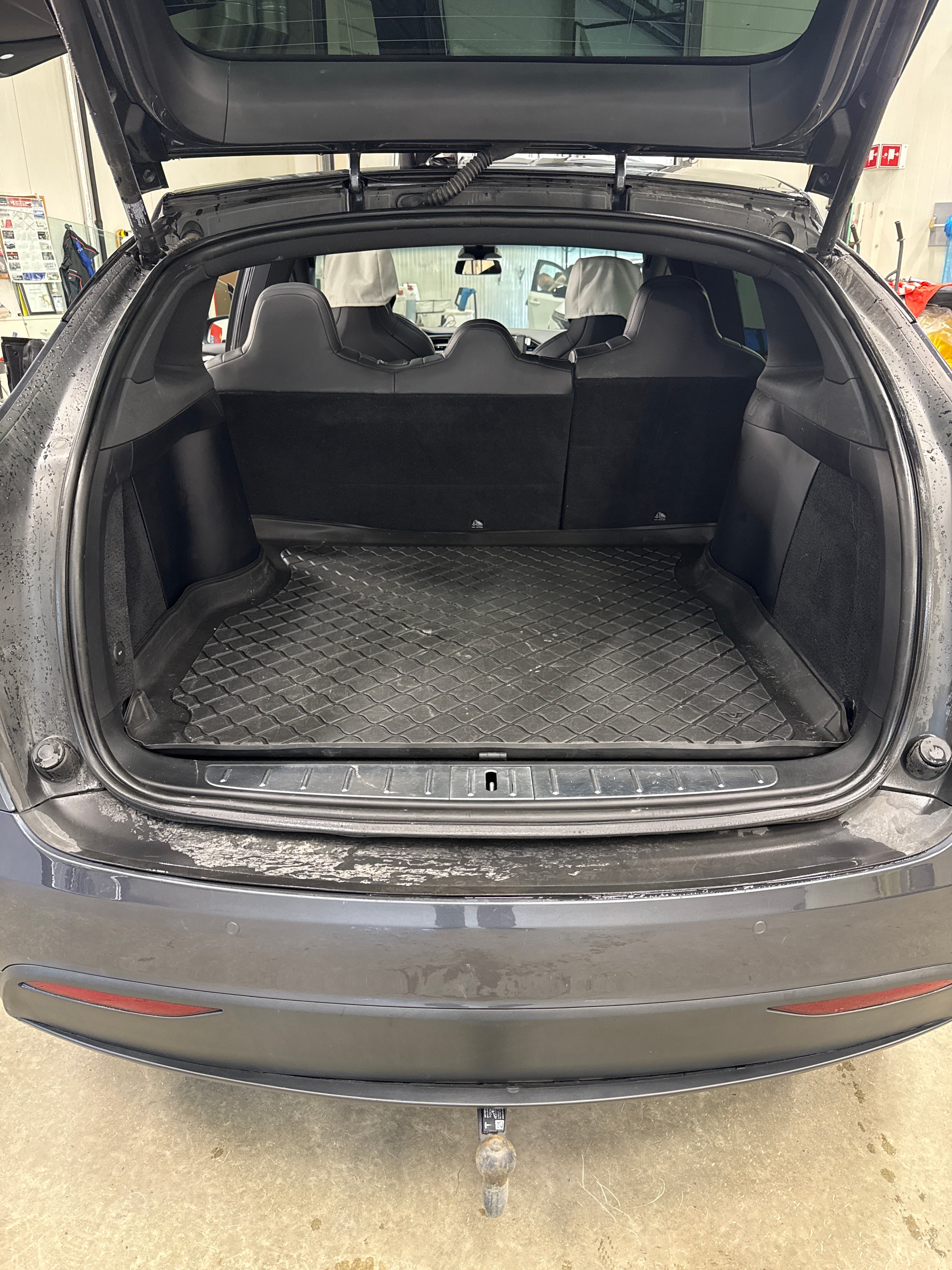 Tesla Model X med Ryggekamera