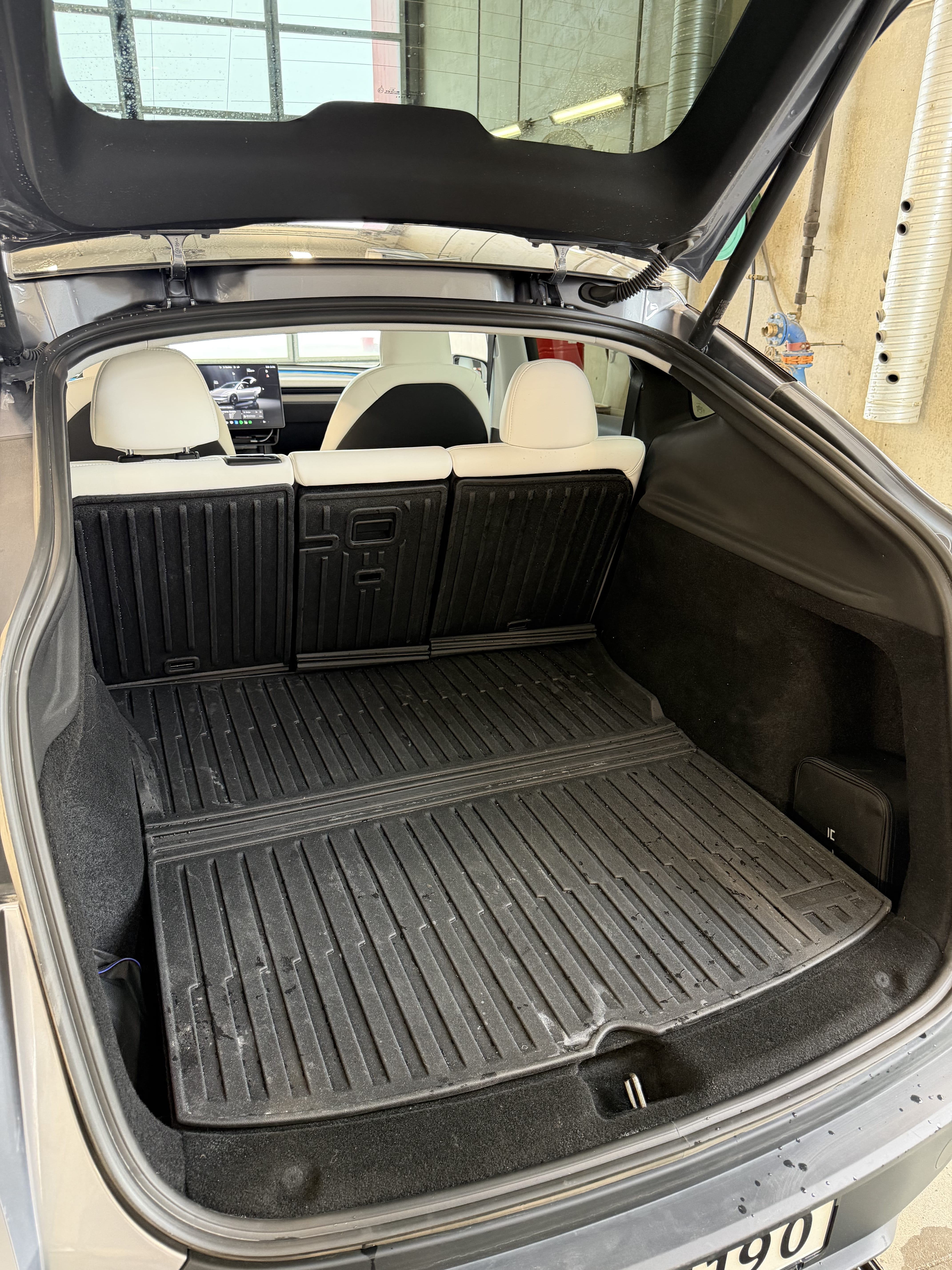 Tesla Model Y Long Range met GPS