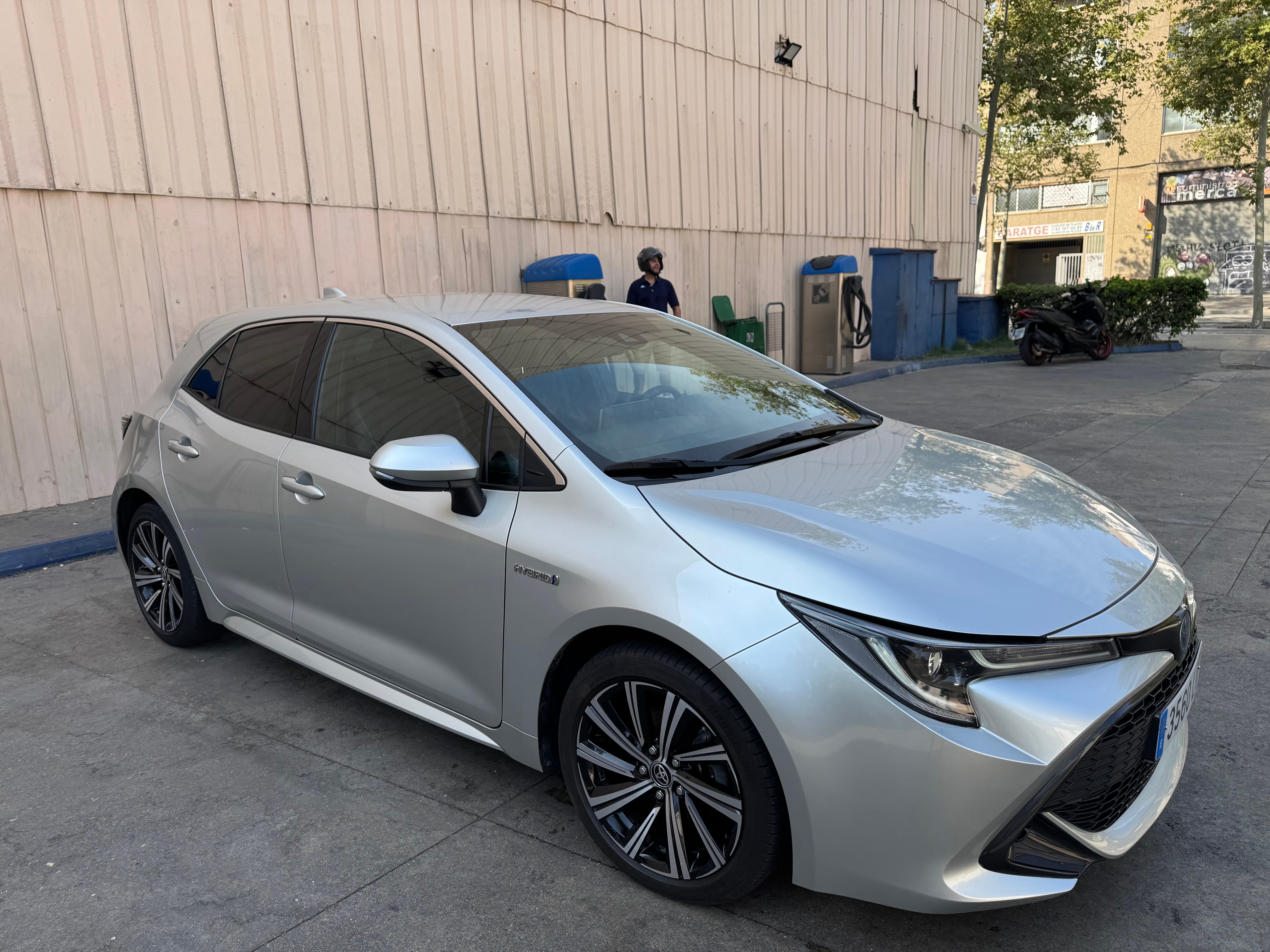 Toyota Corolla Hatchback, 2021, Gasolina 95 / Eléctrico (híbrido), Automático