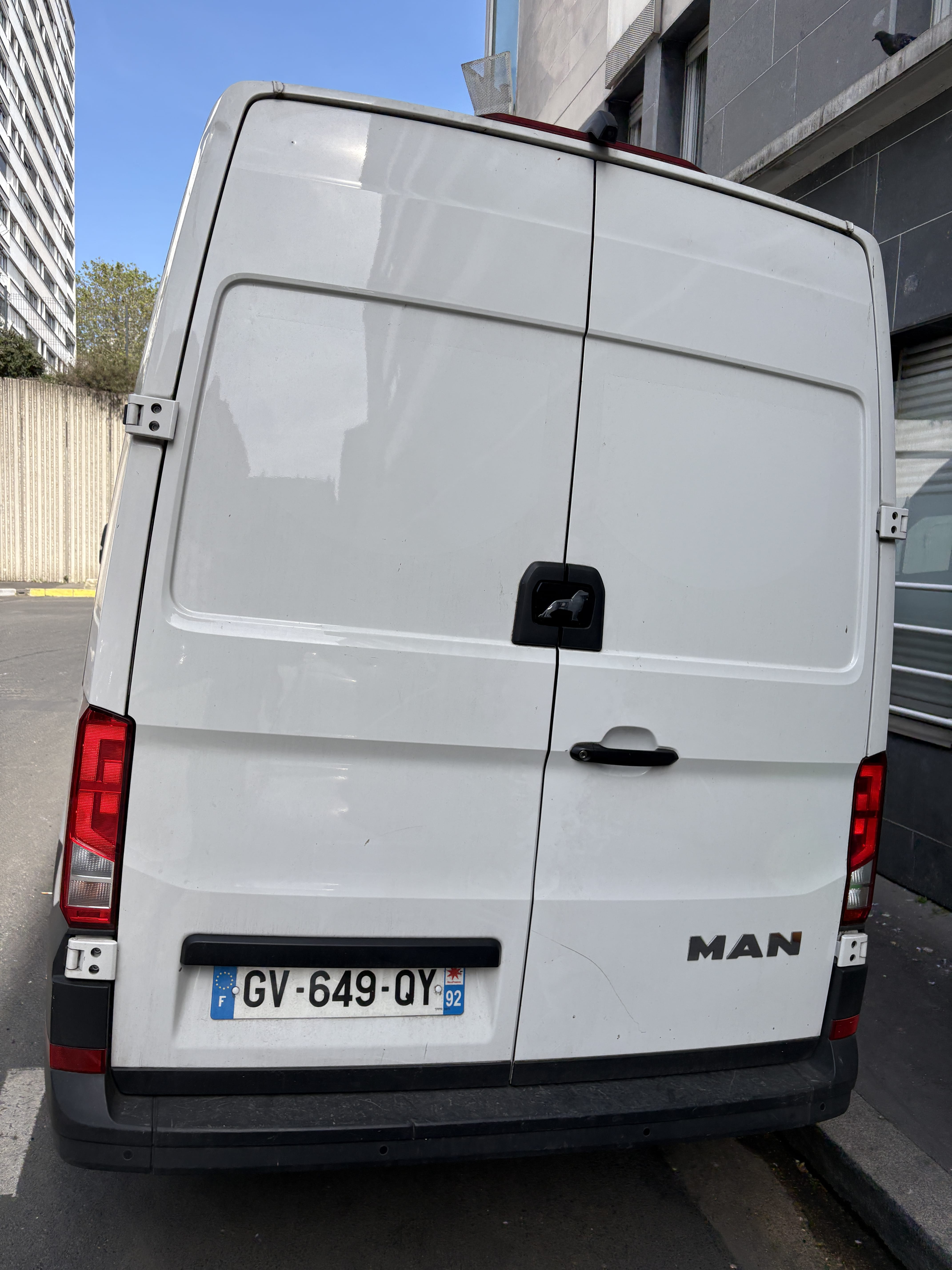 Man TGE avec Caméra de recul